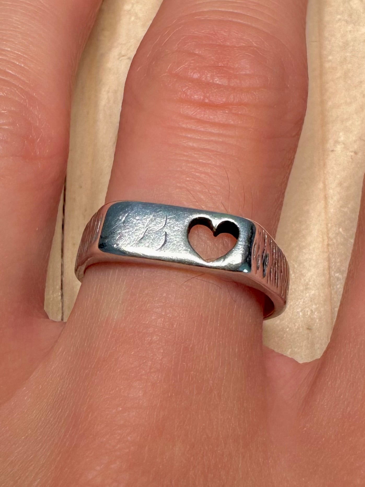 Heart Signet Bark Effect 925 Sterling Silver Size Q Ring