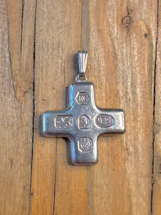 Ingot Cross 1977 Maker RC Sheffield 925 Sterling Silver Pendant