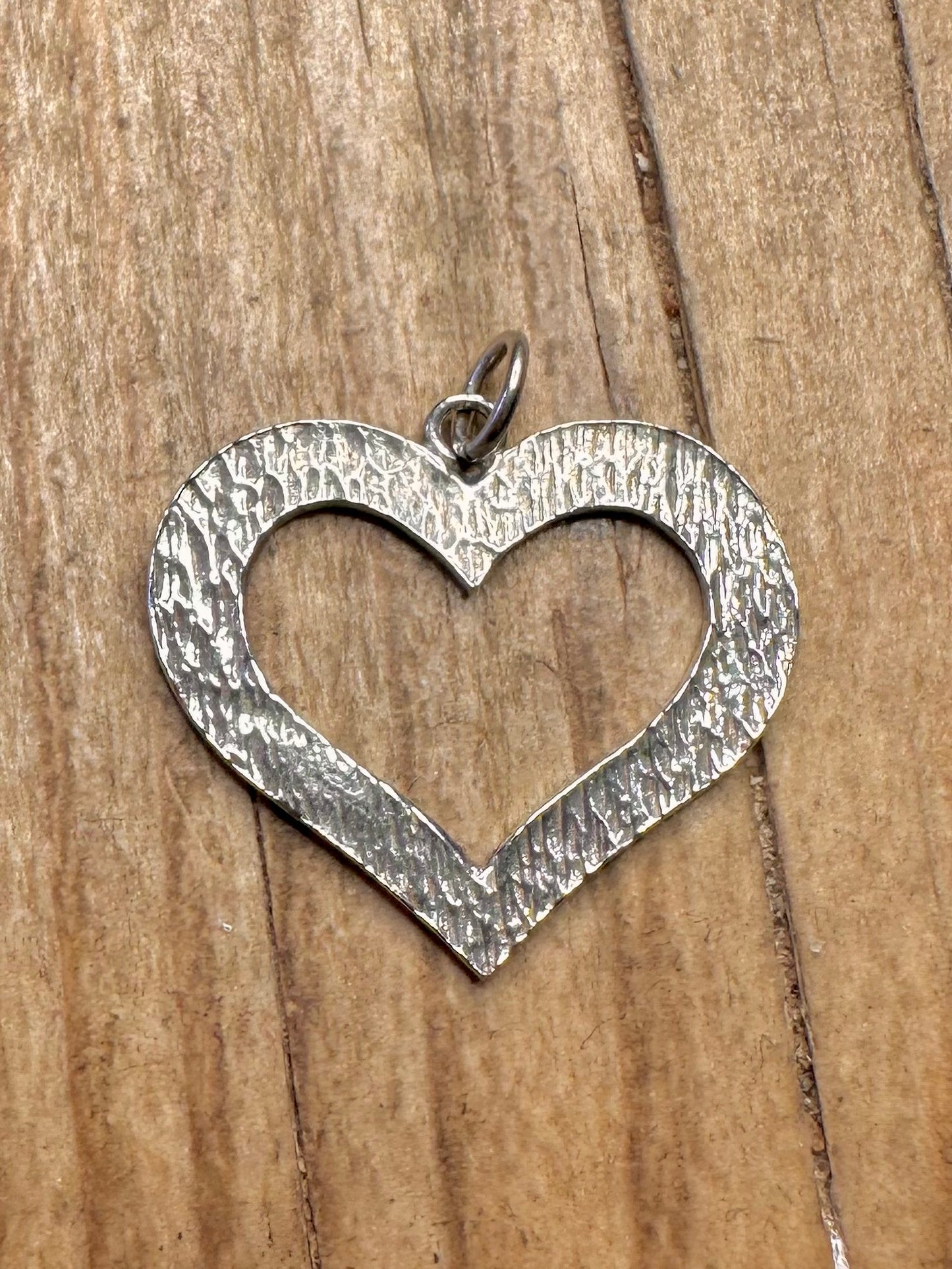 Vintage 1976 Hammered Heart 925 Sterling Silver Pendant