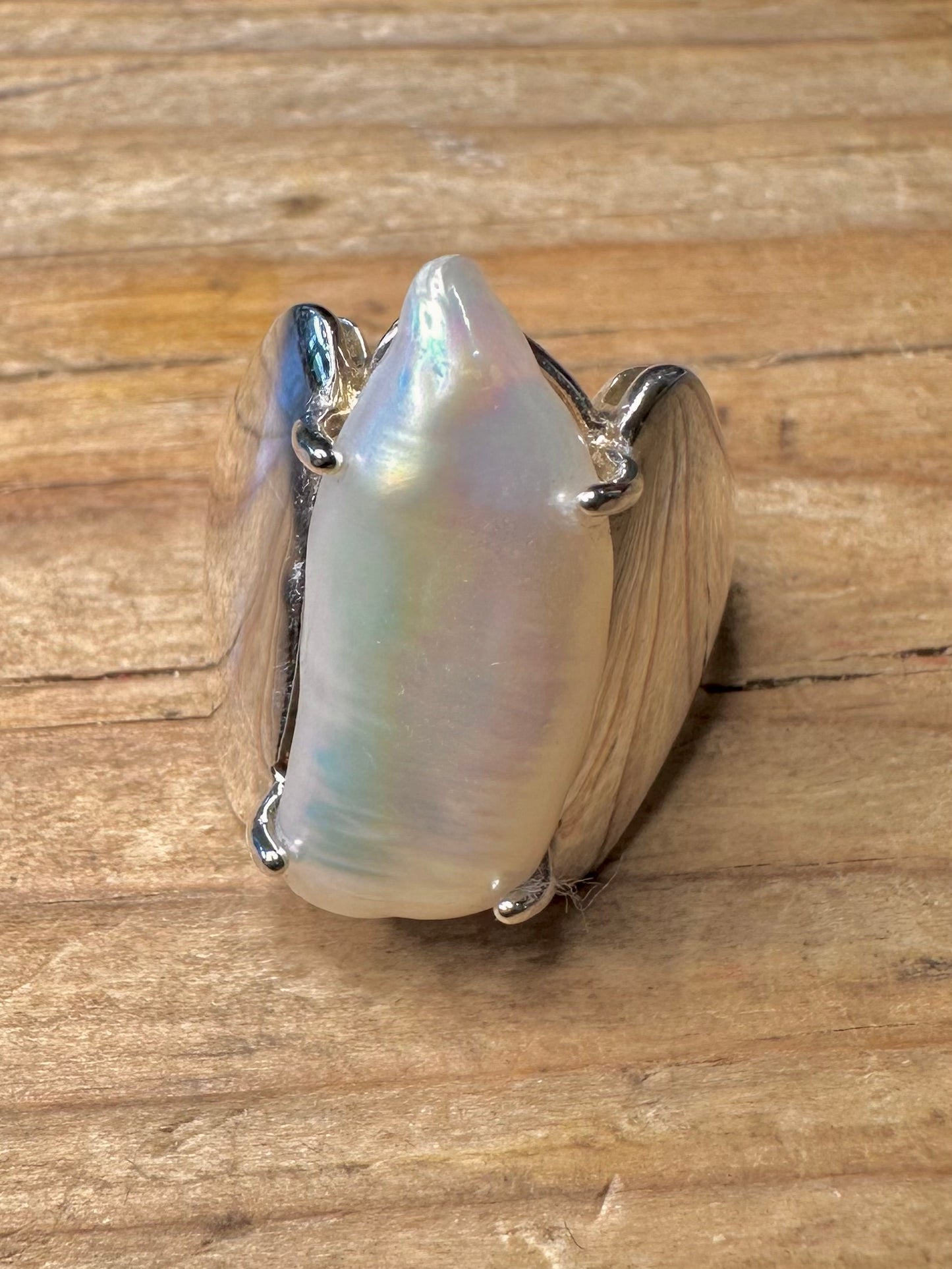 Moderner Barock-Perlenring aus 925er Sterlingsilber, Größe K