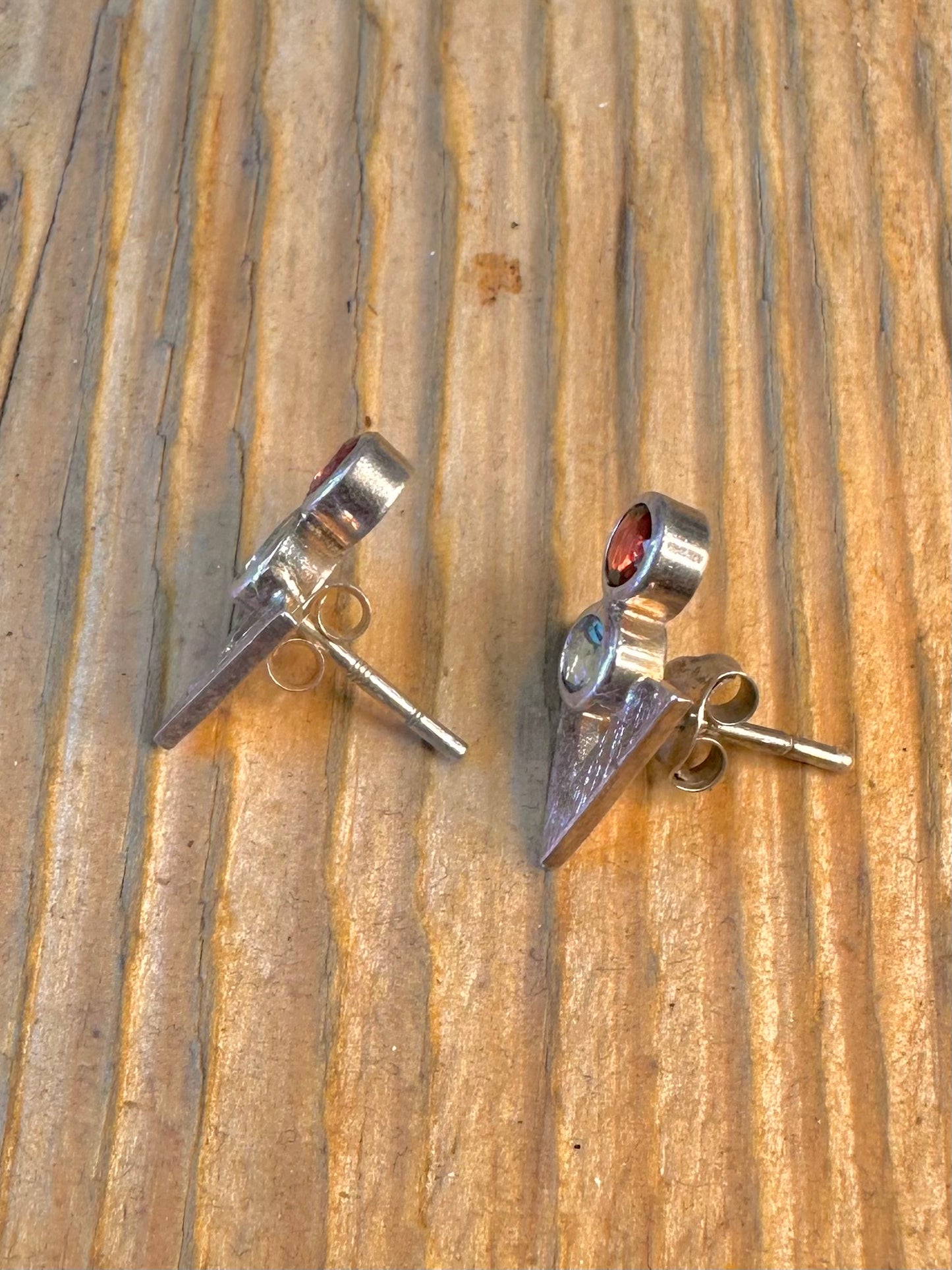 Abstract Red and Blue Gemstone Brush Effect 925 Sterling Silver Earrings