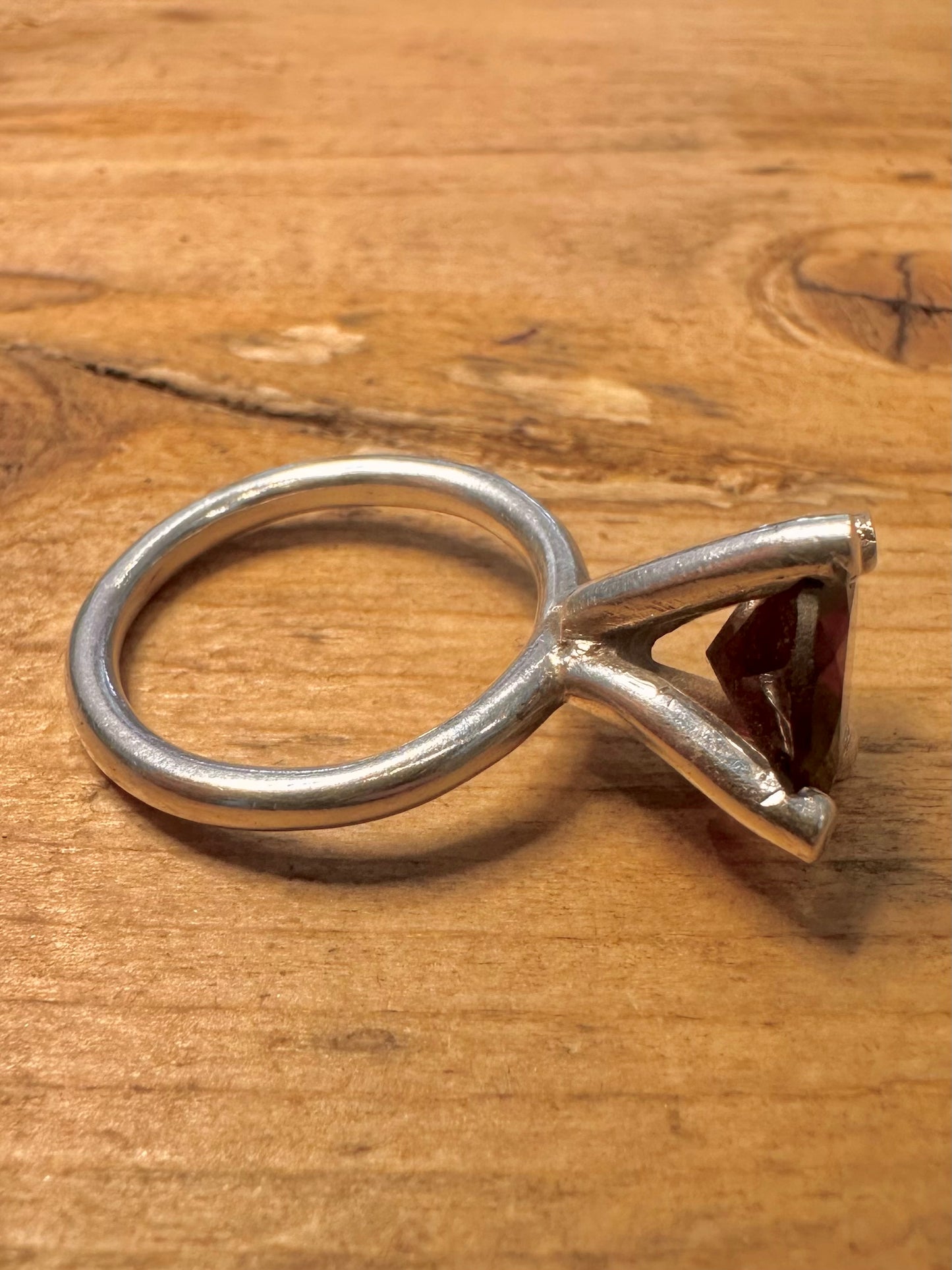 Abstract Garnet 925 Silver Size Q Ring