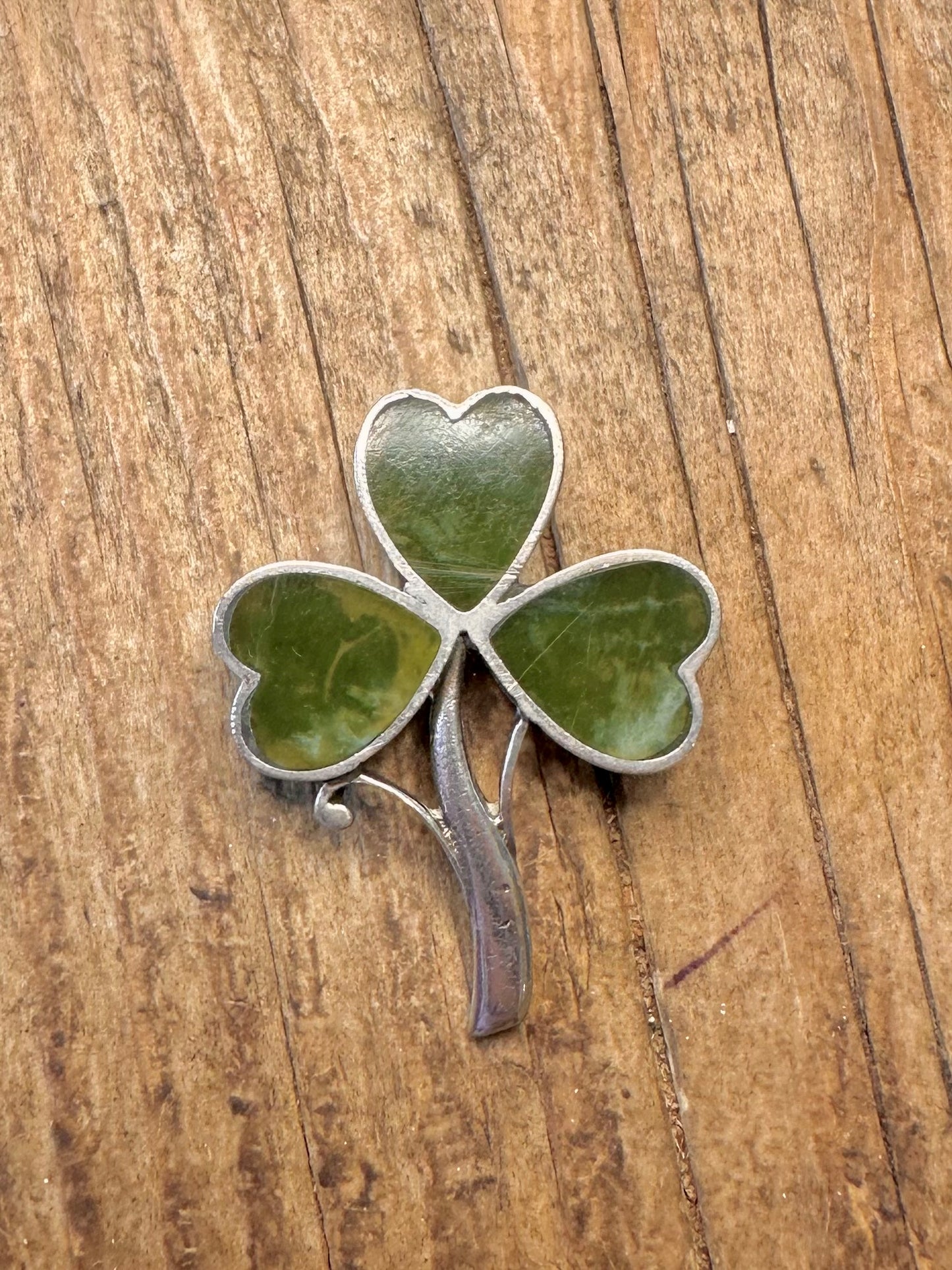 Three Leaf Shamrock Green Marble 925 Sterling Silver Brooch
