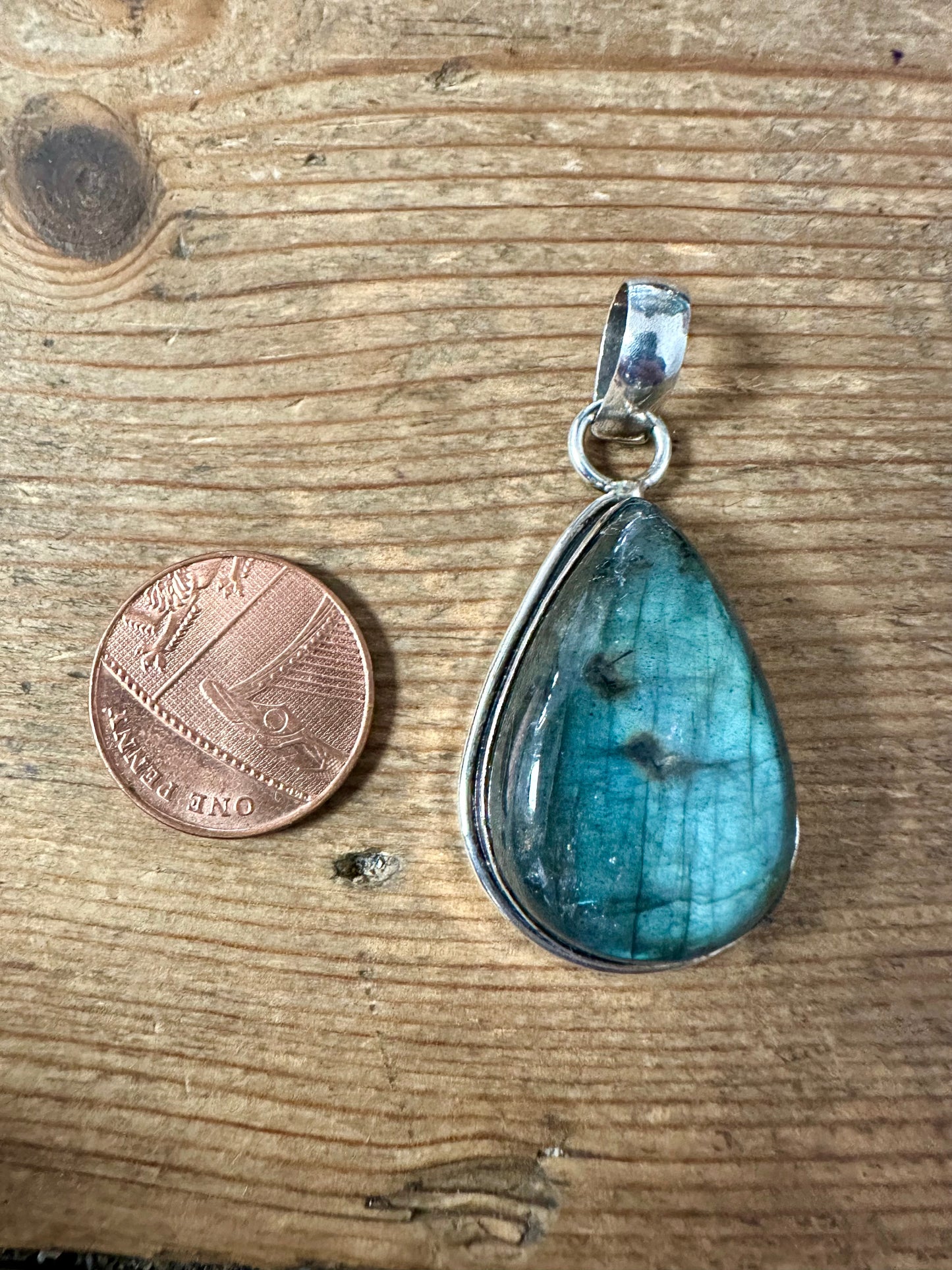 Vintage Labradorite Teardrop 925 Silver Pendant