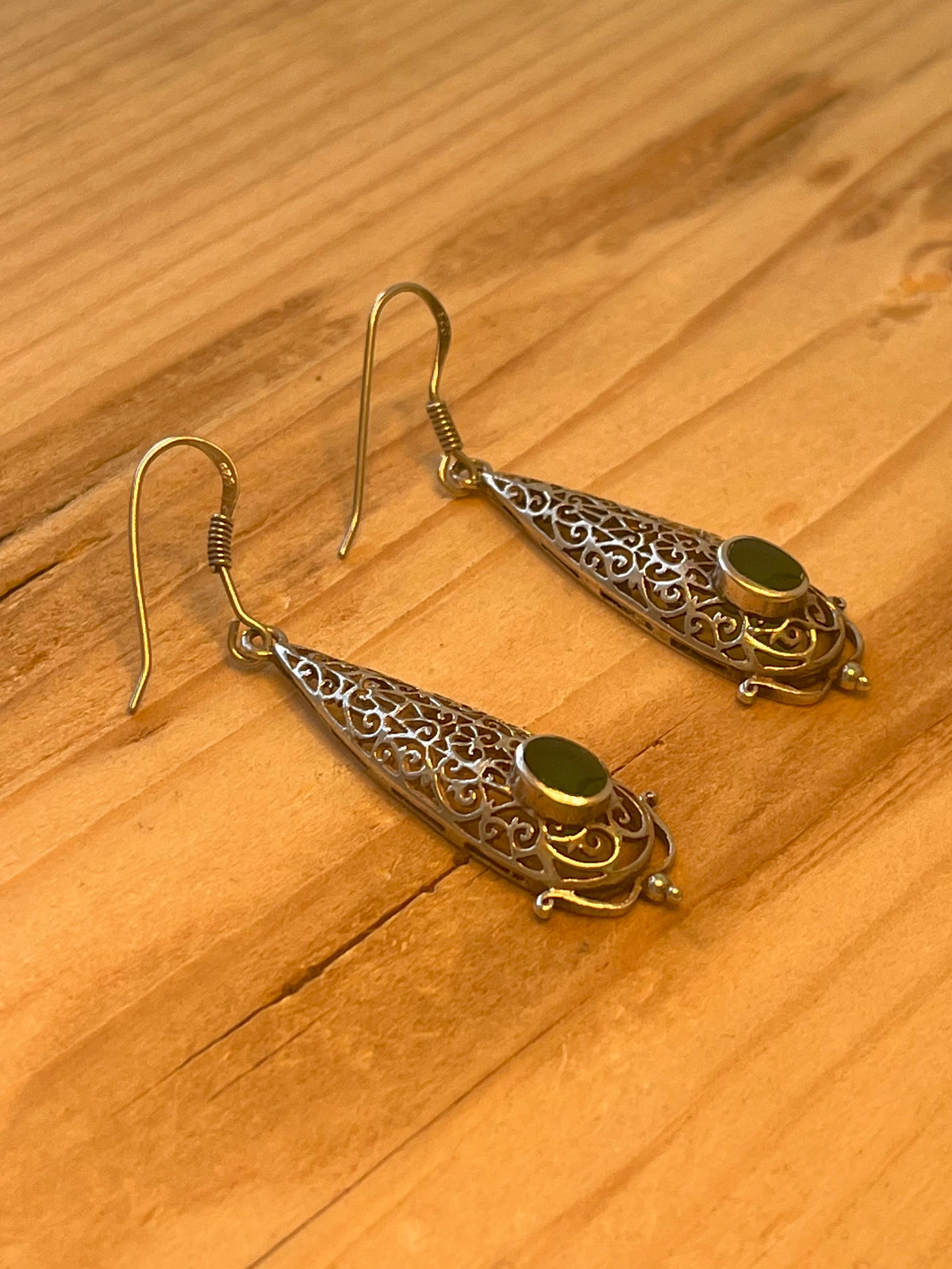 Ornate Filigree Green Stone Dangle 925 Sterling Silver Drop Earrings