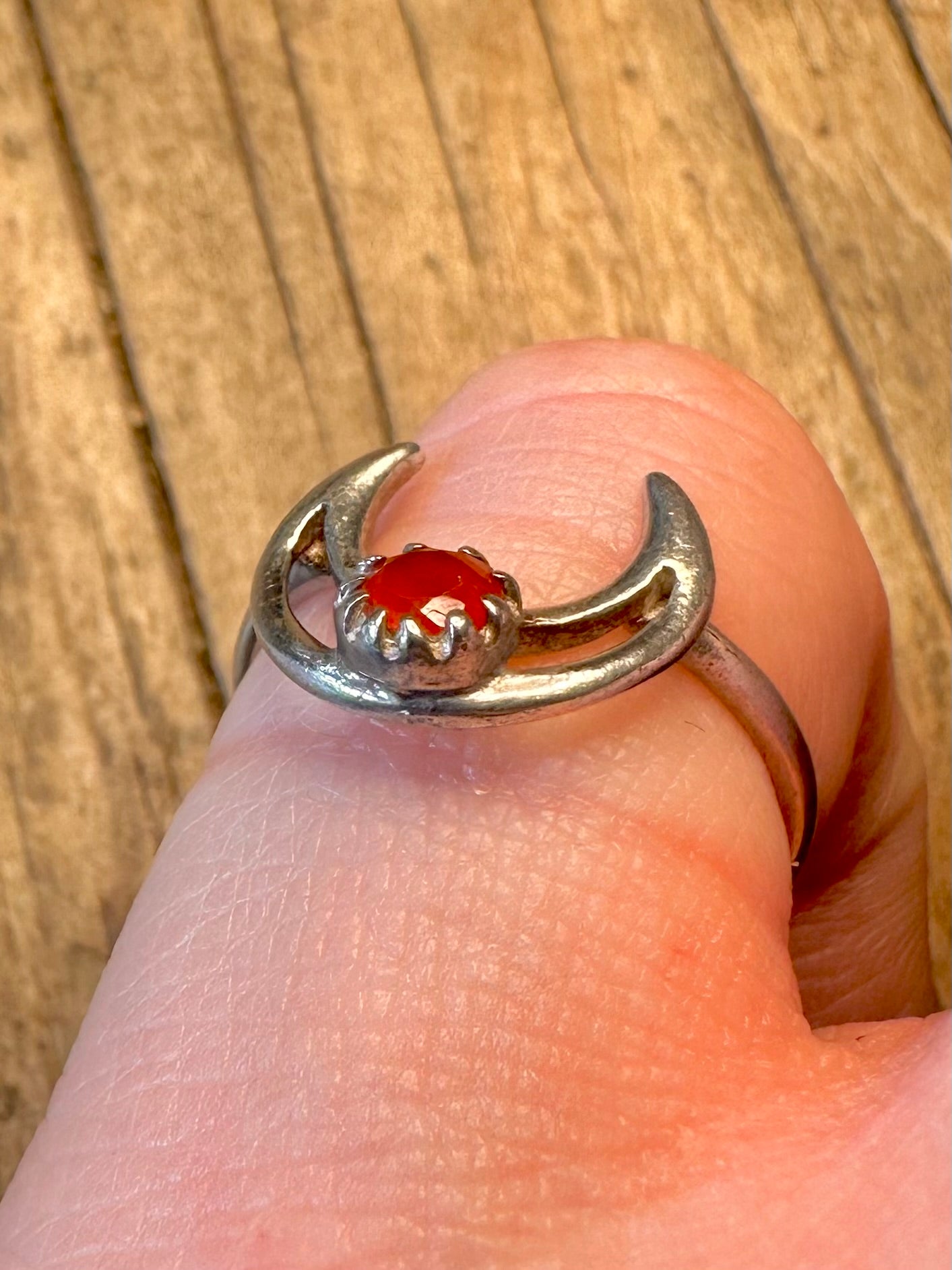 Crescent Moon Red Stone 925 Sterling Silver Size N Ring