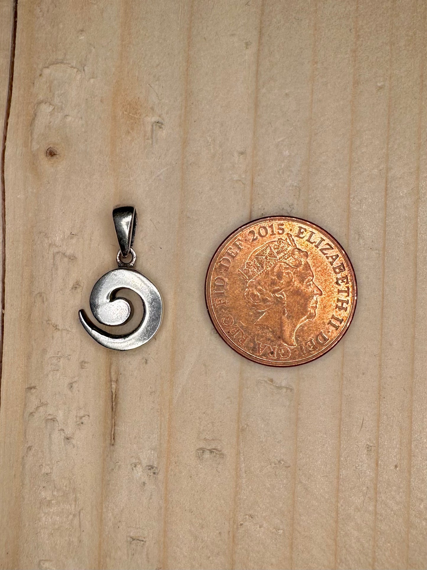 Swirl 925 Sterling Silver Pendant