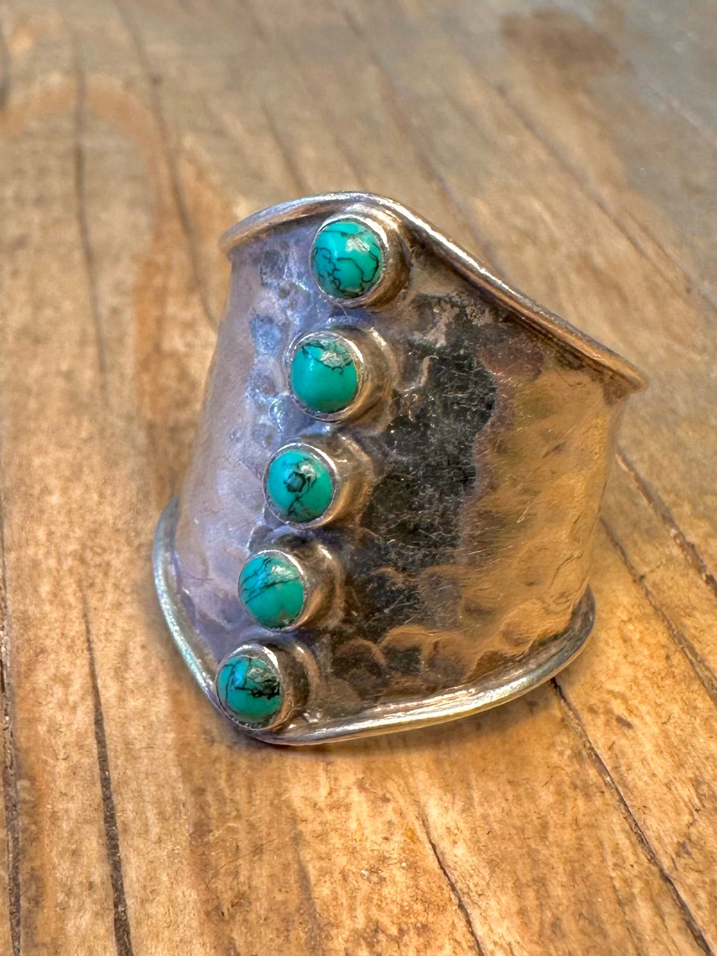 Gehämmerter Türkis langer Ring aus 925er Sterlingsilber, Größe L