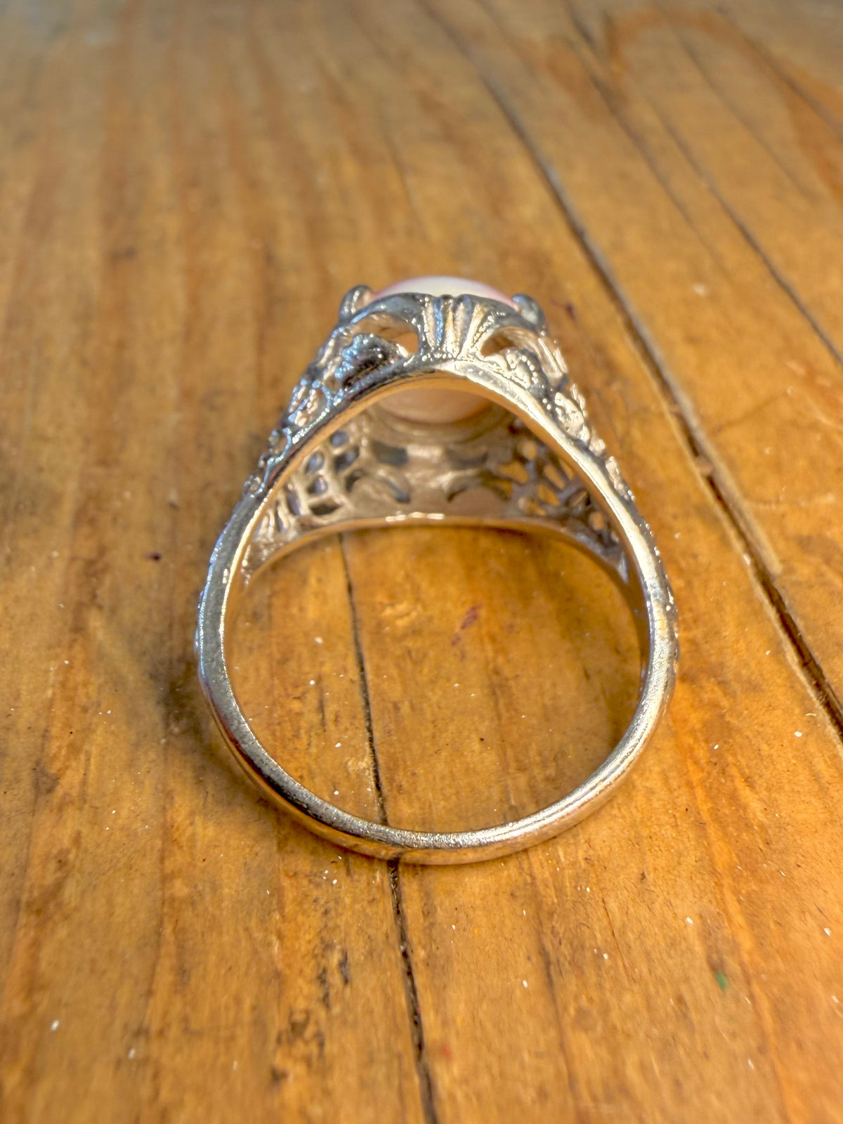 Peach Mother of Pearl Filigree 925 Sterling Silver Size Q Ring