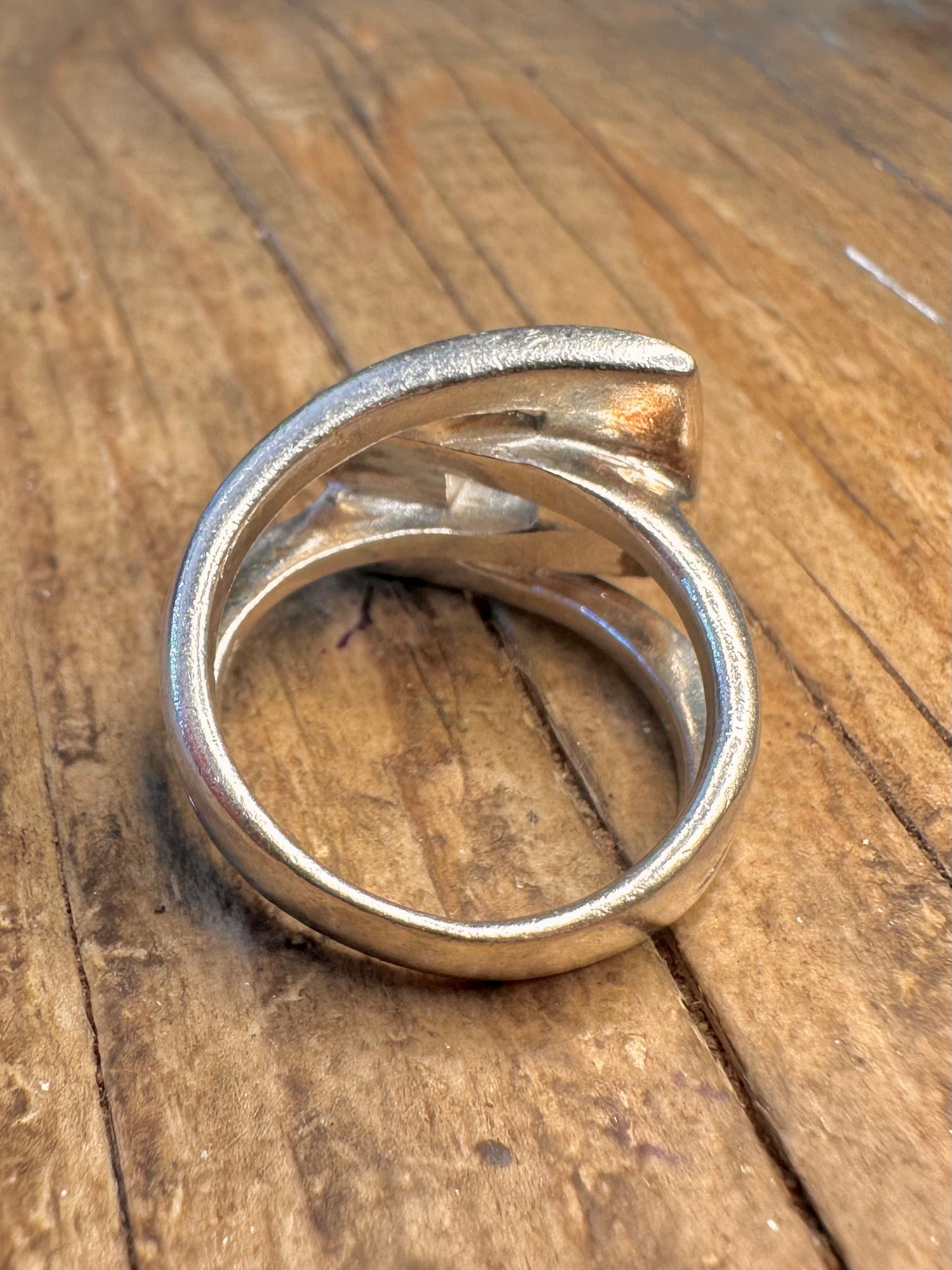 Abstrakter ineinandergreifender quadratischer 925er Sterlingsilber-Ring Größe P