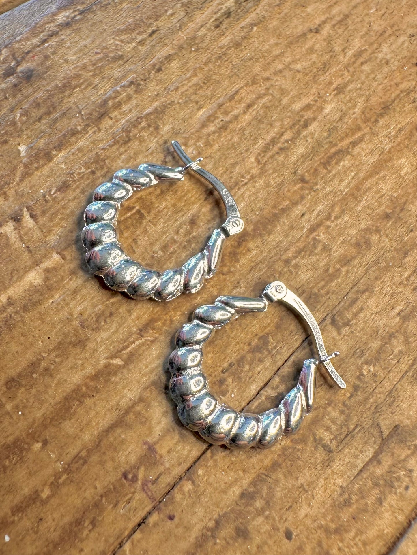 Scolloped Hoops 925 Sterling Silver Earrings