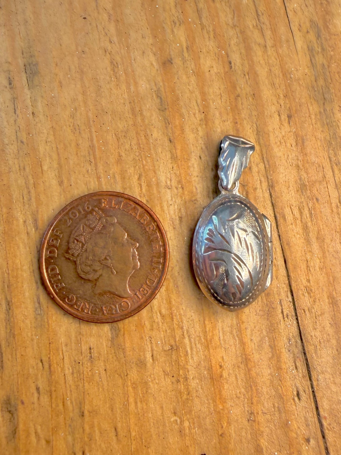 Oval Engraved Locket 925 Sterling Silver Pendant