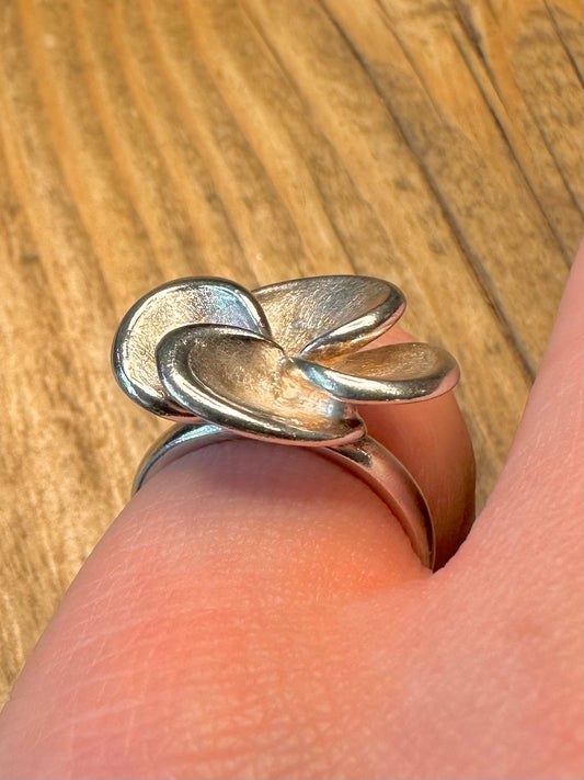 Abstract Flower 925 Sterling Silver Size J Ring