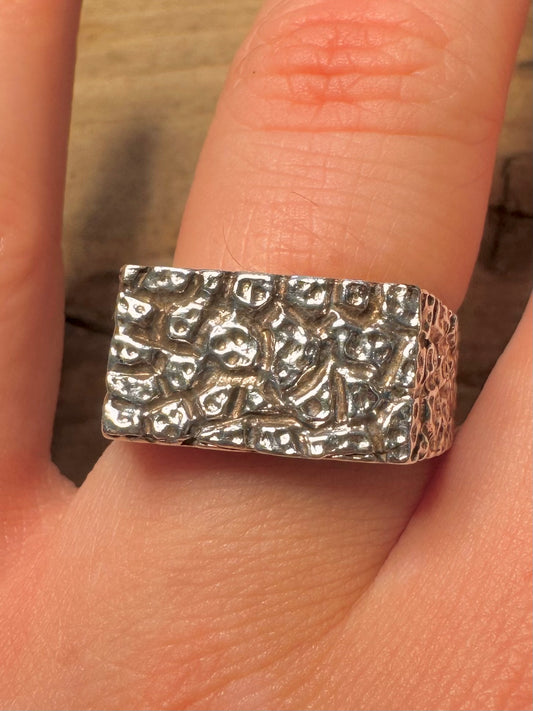 Vintage 1972 Textured Rectangle 925 Silver Size T Ring