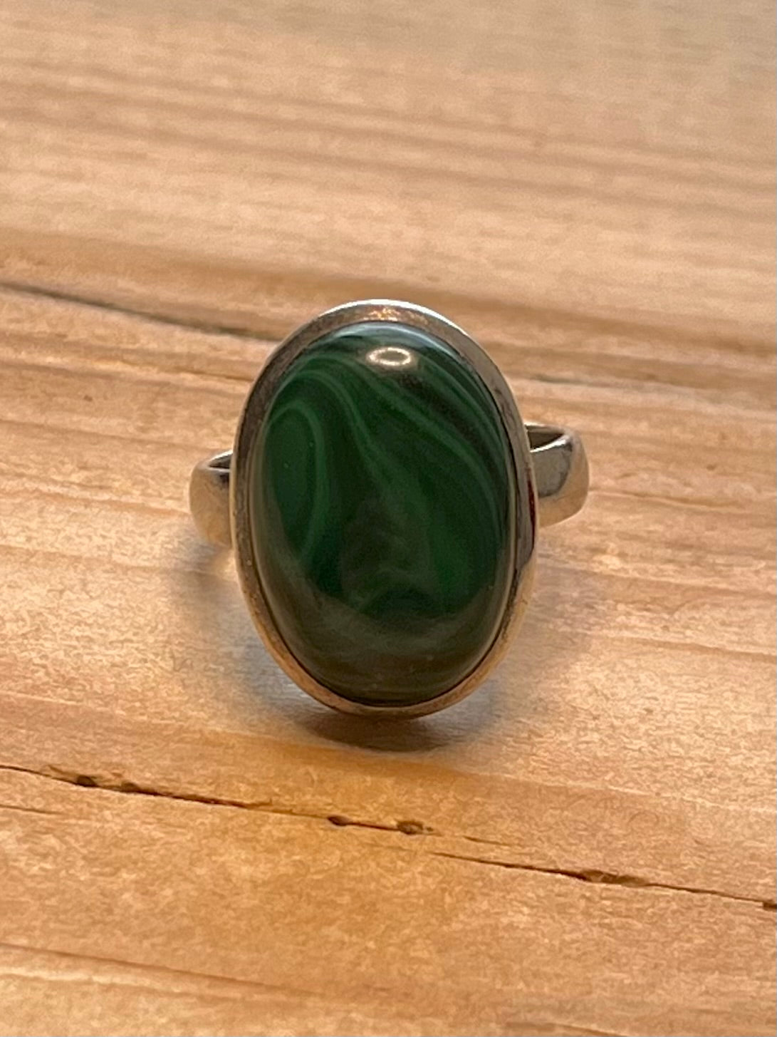 Oval Malachite 925 Sterling Silver Size O Ring