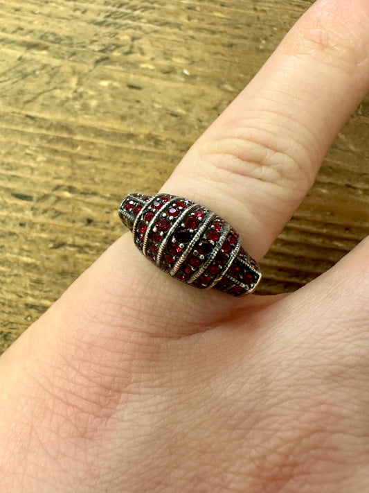 Modernist Garnets 925 Silver Size M Ring