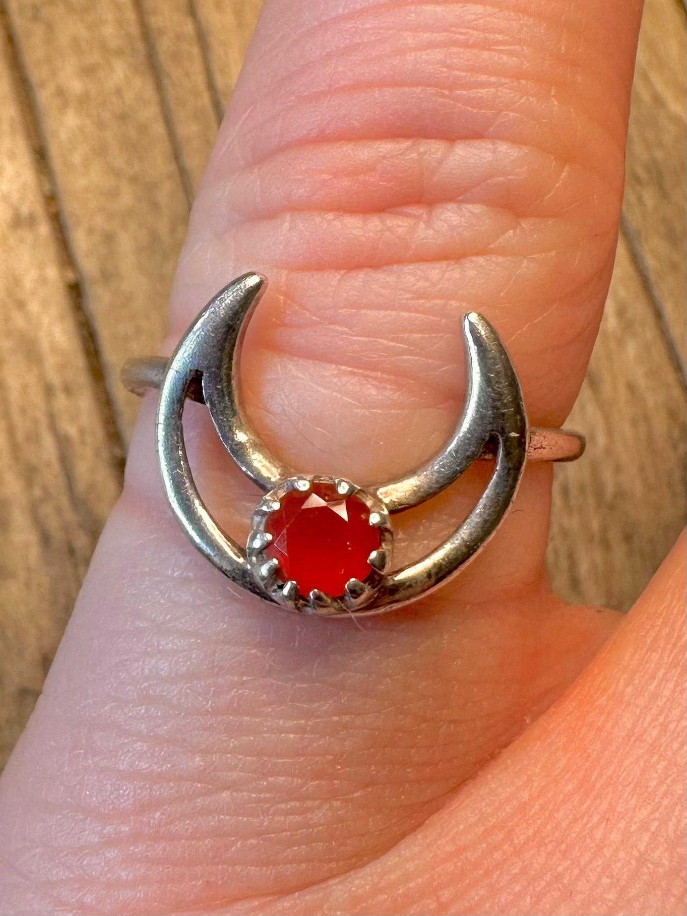 Crescent Moon Red Stone 925 Sterling Silver Size N Ring