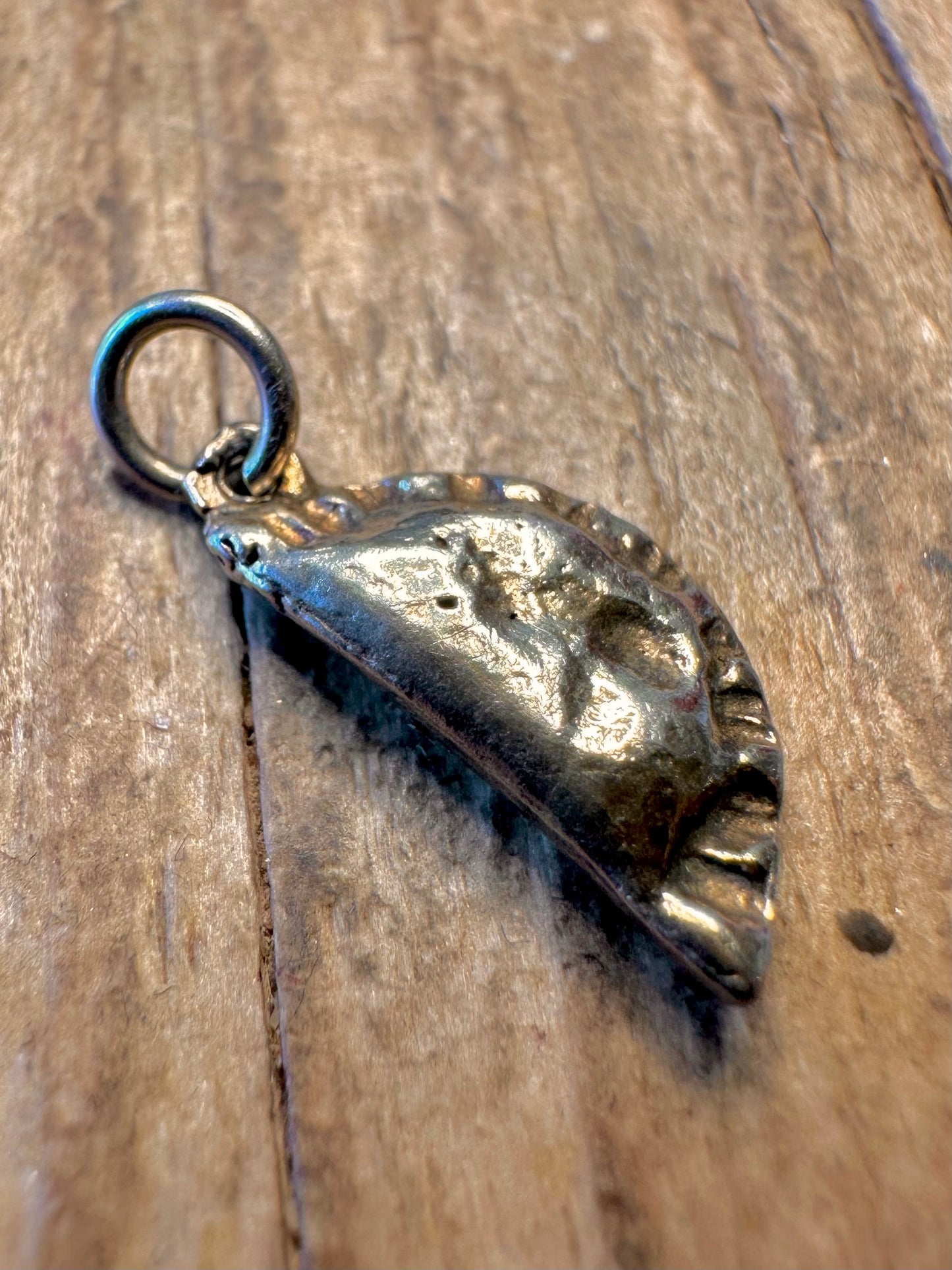 Kornische Pasty Gold auf 925 Sterlingsilber Charm-Anhänger