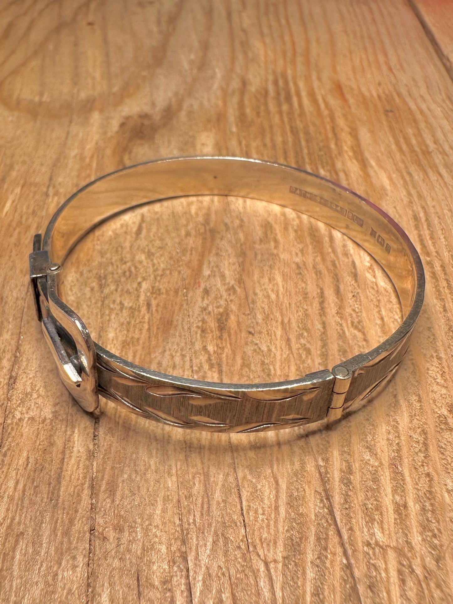 Vintage 1976 Buckle Belt Textured 925 Sterling Silver Bangle