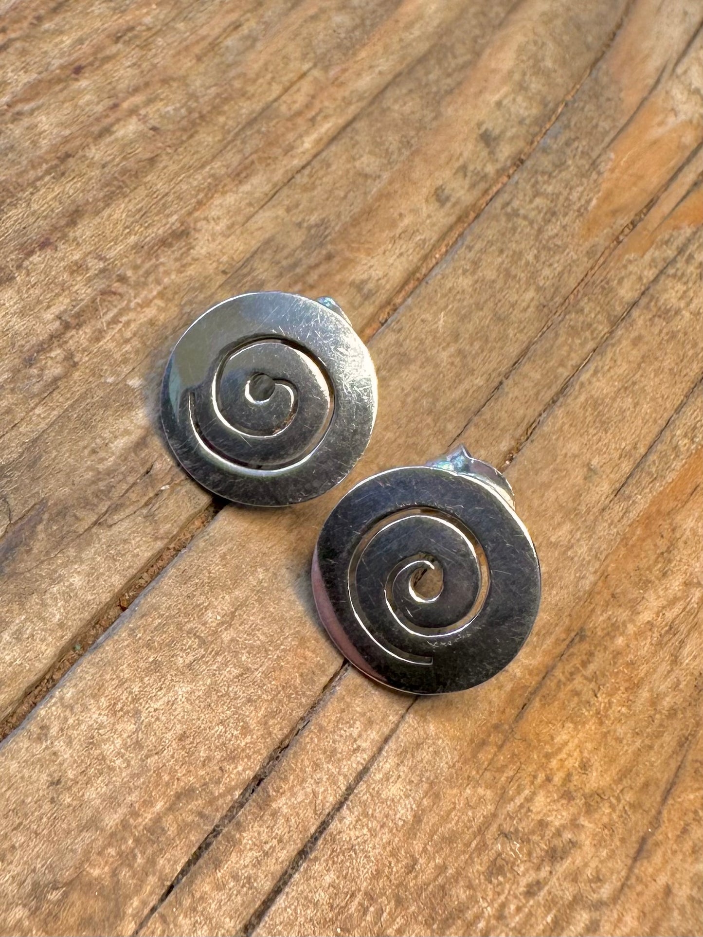 Swirl Stud 925 Sterling Silver Earrings