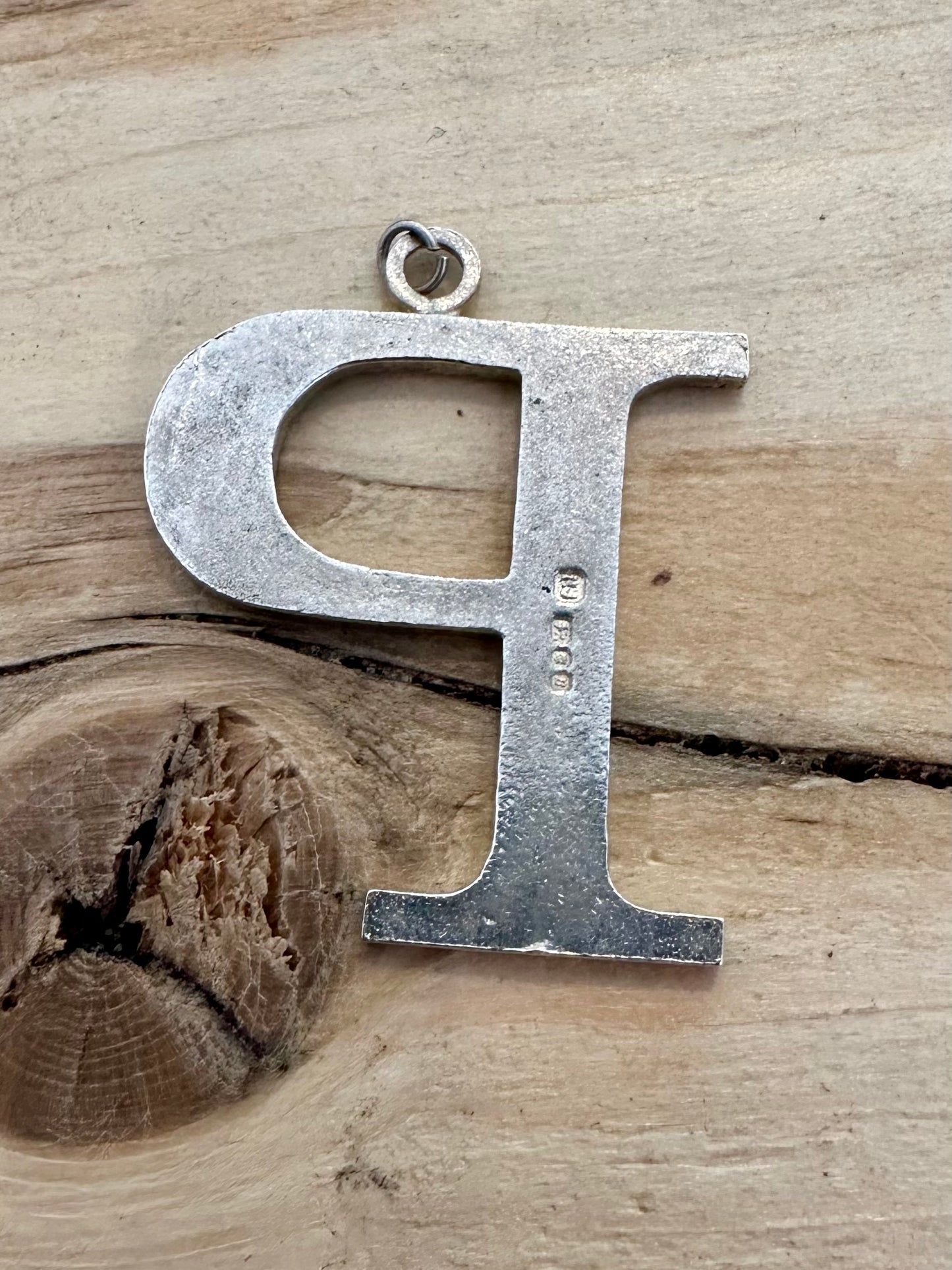 Vintage 1976 P Letter 925 Silver Pendant