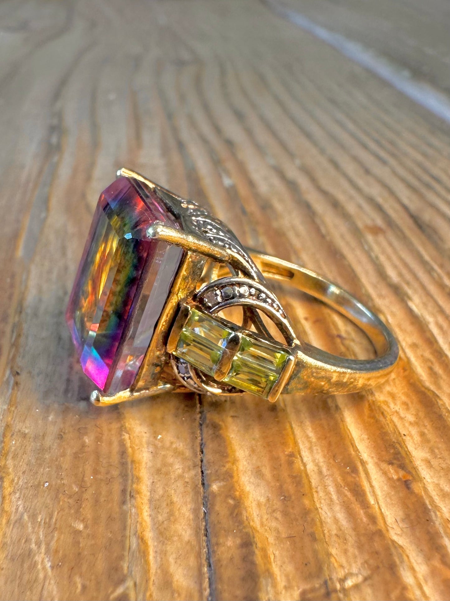 Mystic Topaz and Peridot Gold on 925 Sterling Silver Size Q1/2 Ring