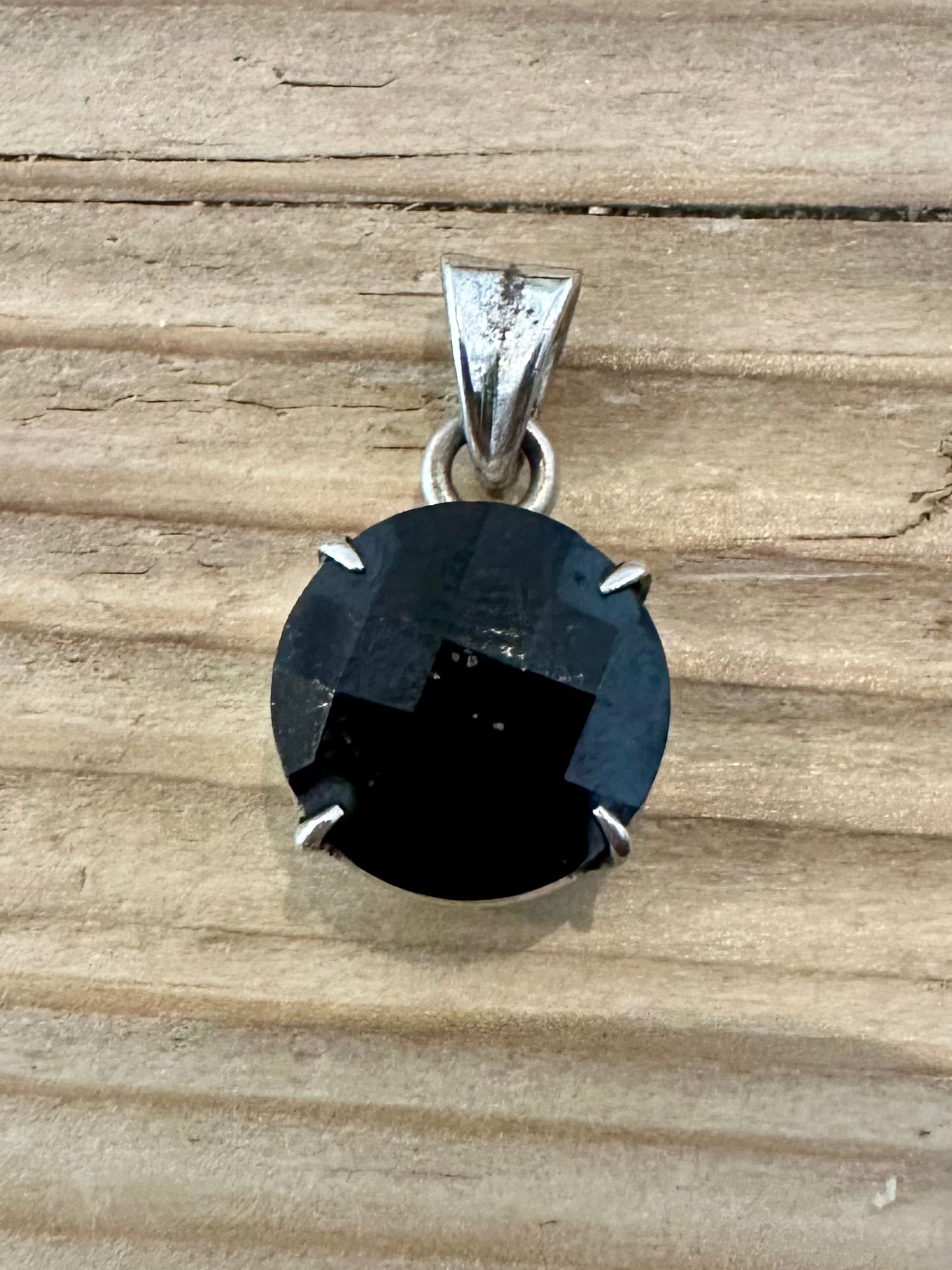 Modern Faceted Garnet 925 Silver Pendant