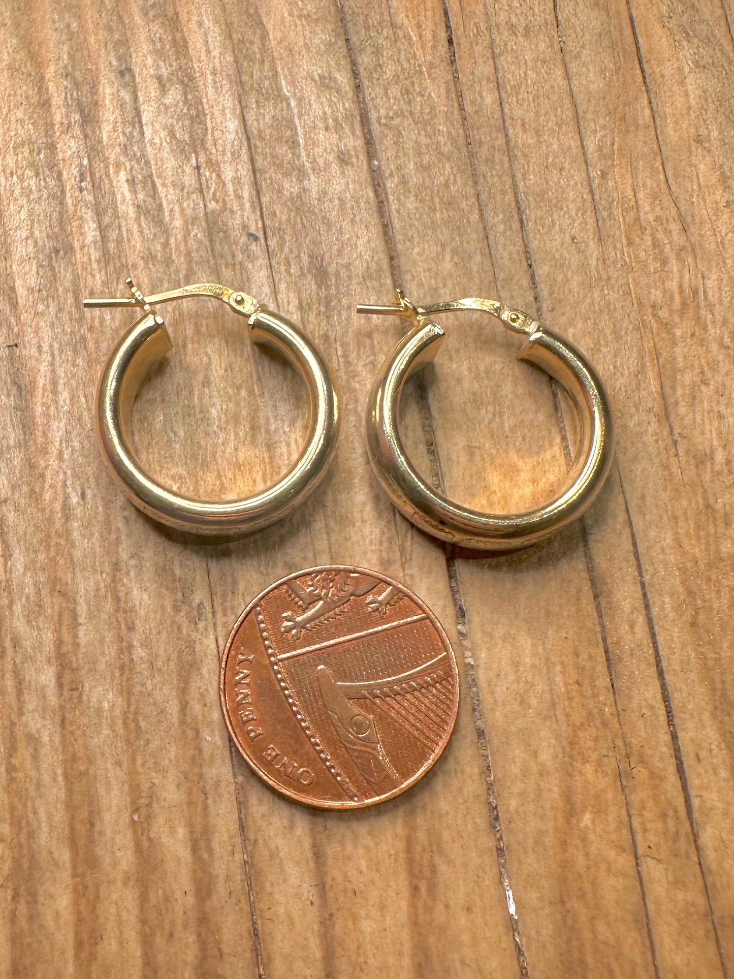 Vintage Greek Key Chunky Italy Hoop Gold on 925 Sterling Silver Earrings