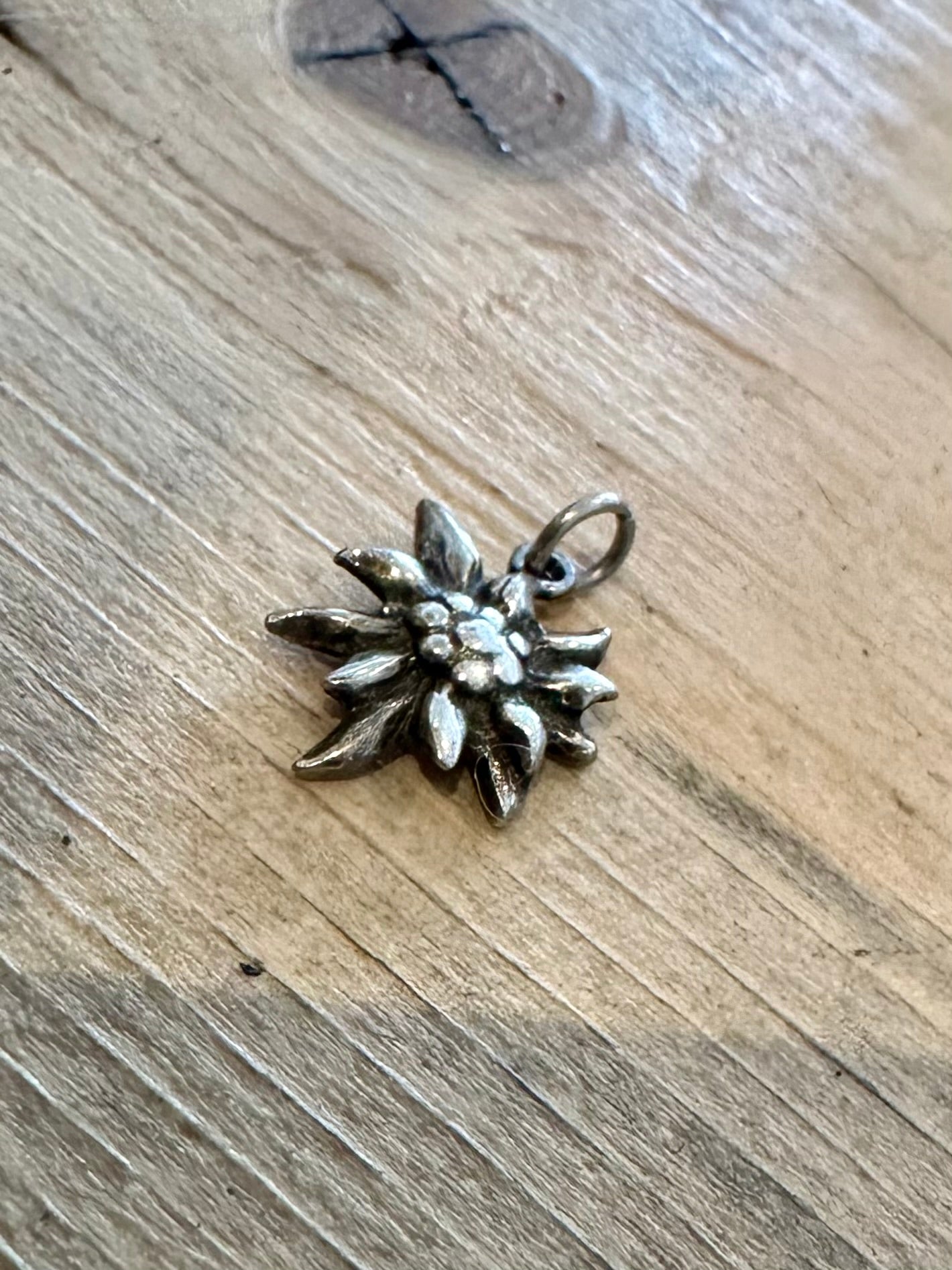 Vintage Flower Eledweiss 925 Silver Charm Pendant