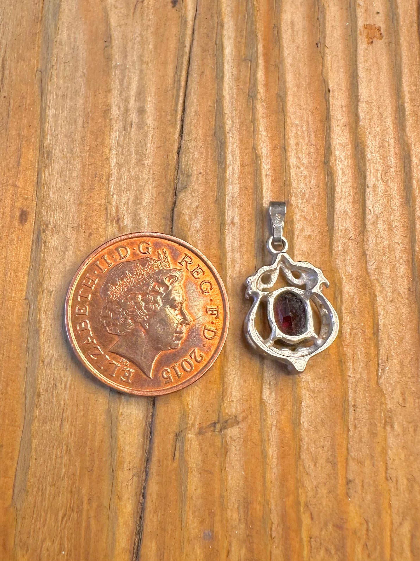 Ornate Garnet 925 Sterling Silver Pendant