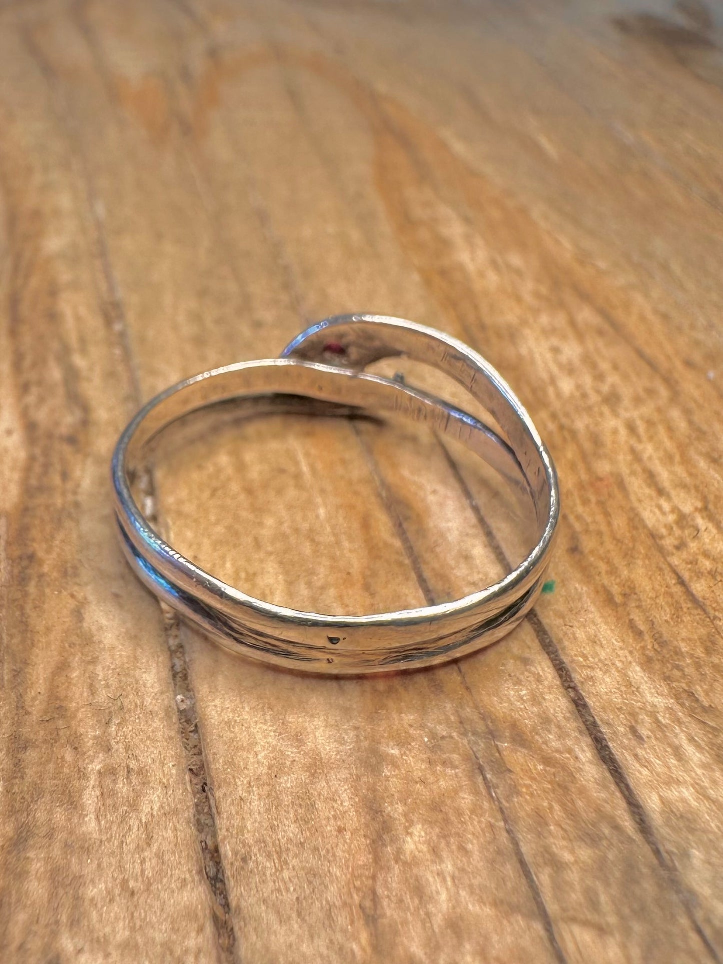 Vintage Snake Garnet Overlapping 925 Sterling Silver Size Q Ring