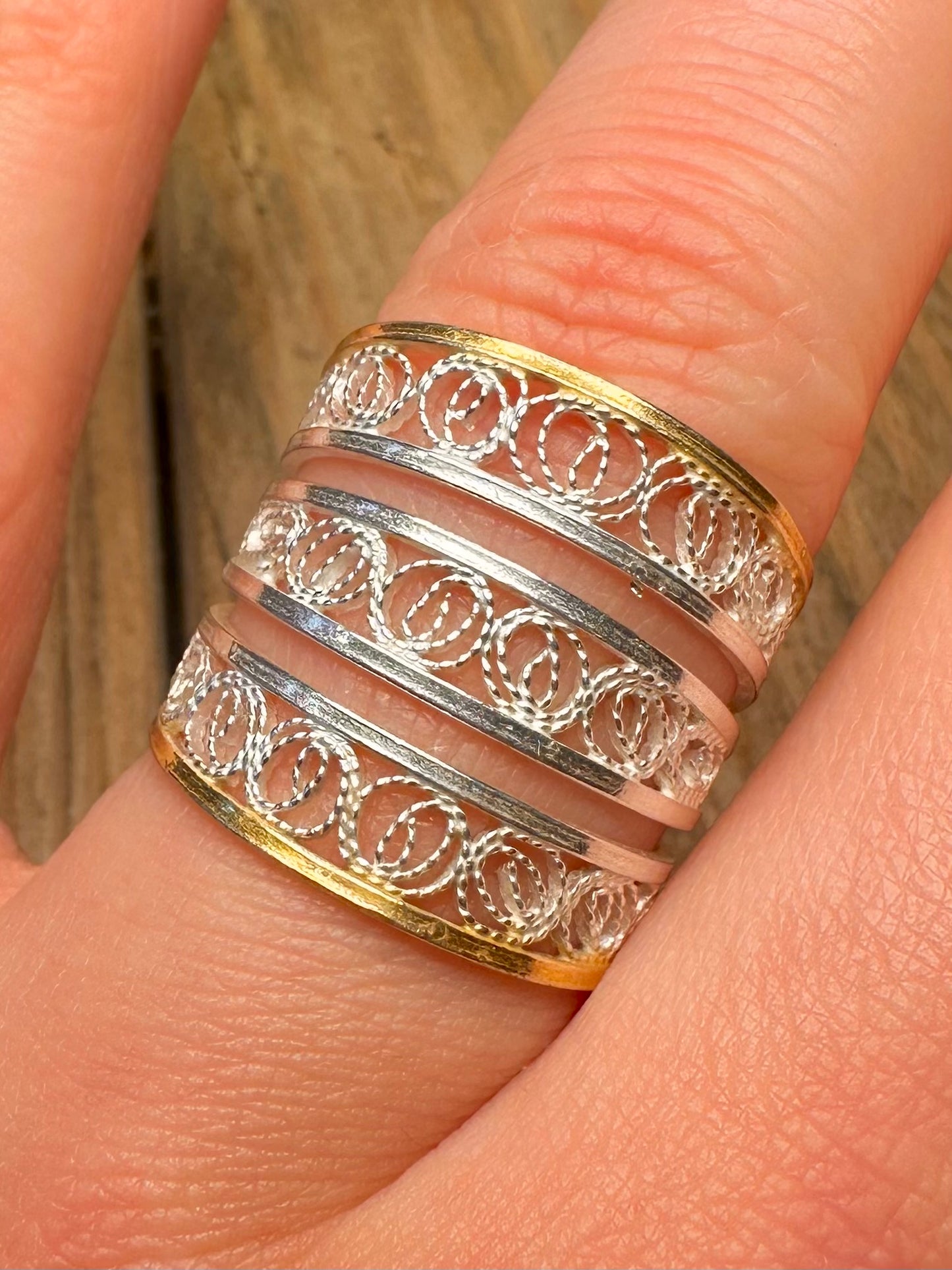 Modern Filigree Gold and 925 Sterling Silver Size O Ring