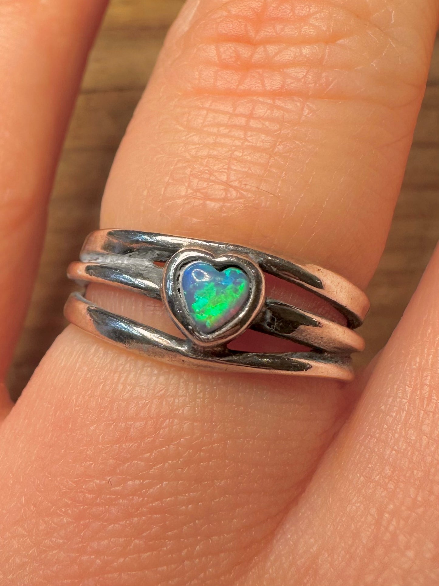 Vintage Heart Opal Three 925 Sterling Silver Size P Ring