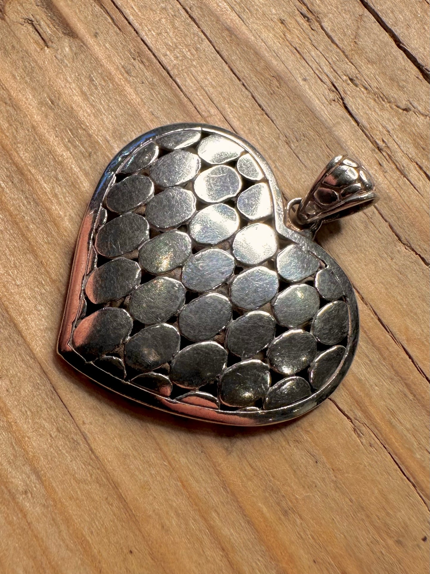 Vintage Textured Oval Heart 925 Sterling Silver Pendant