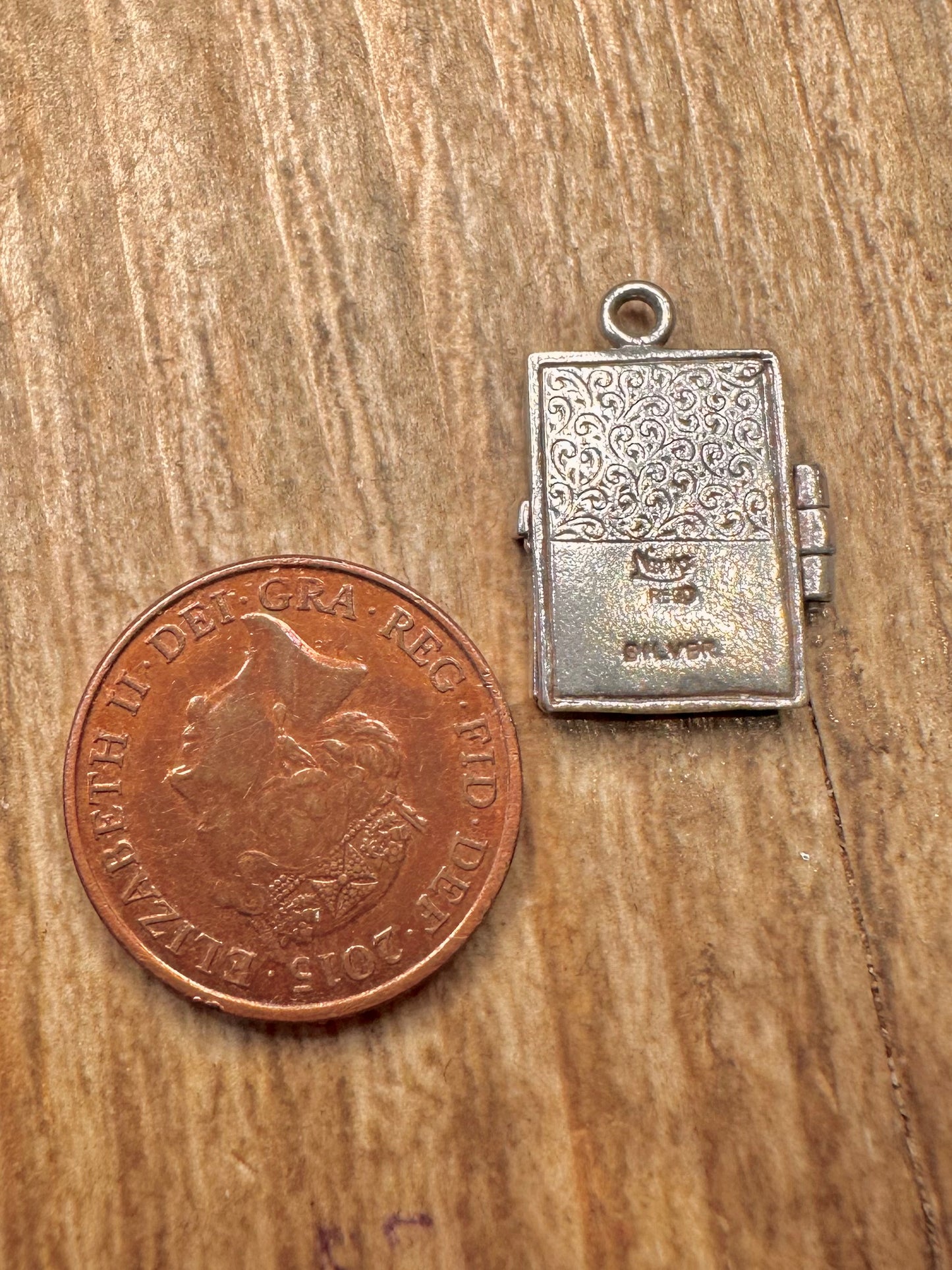 Vintage Nuvo Passport United Kingdom 925 Sterling Silver Charm Pendant