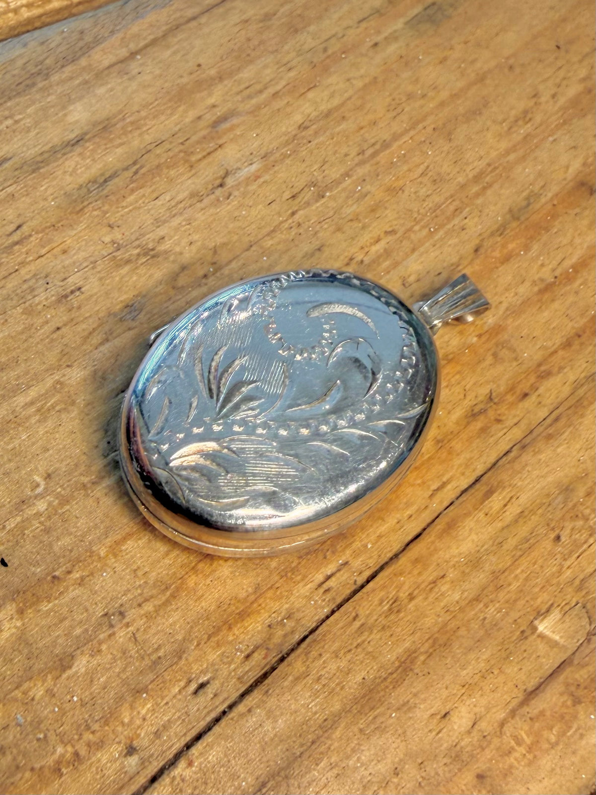 Chunky Oval Engraved Floral Locket 925 Sterling Silver Pendant