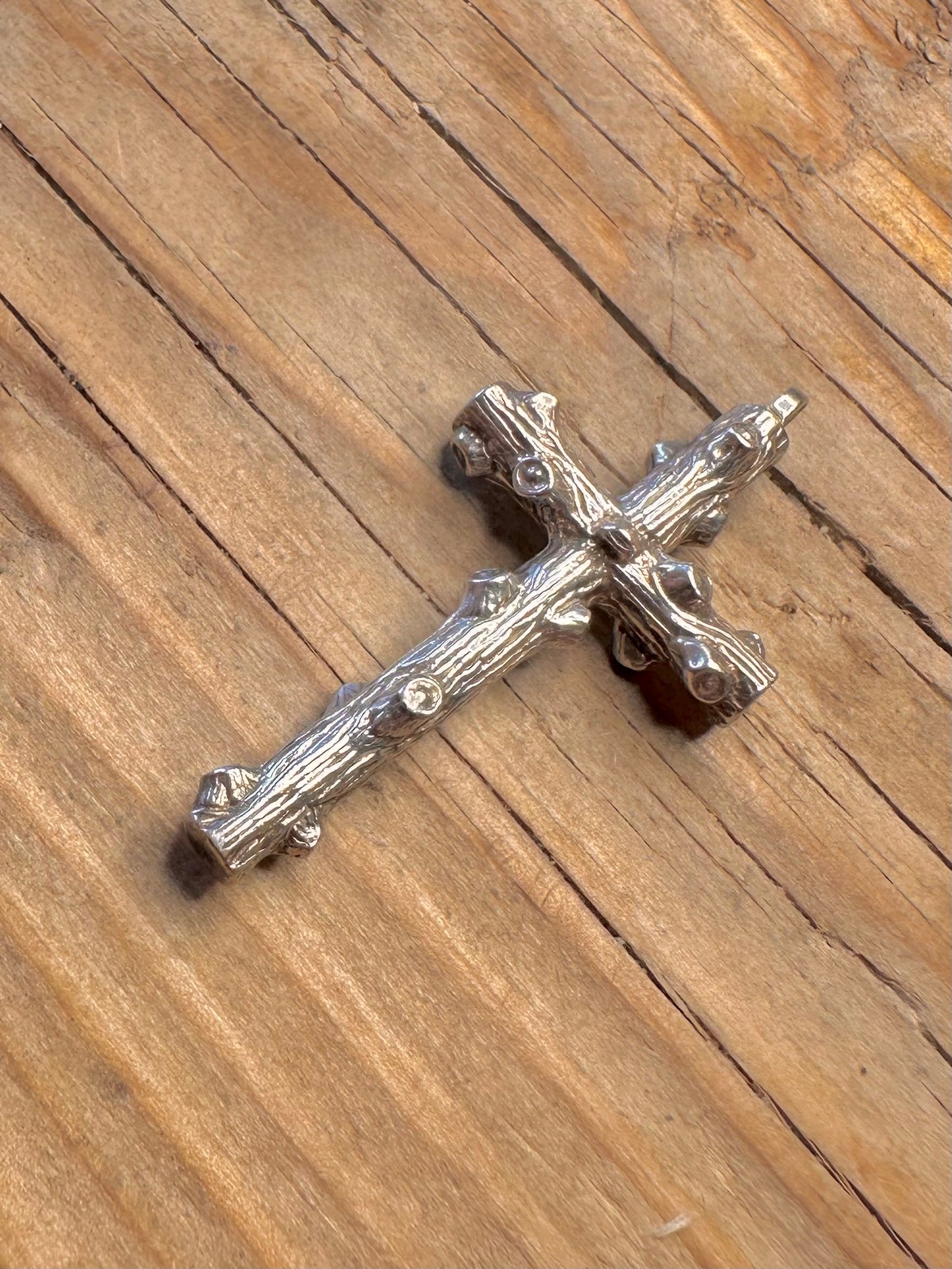 Abstrakter Zweigholz-Stil Kreuz 925 Sterling Silber Anhänger
