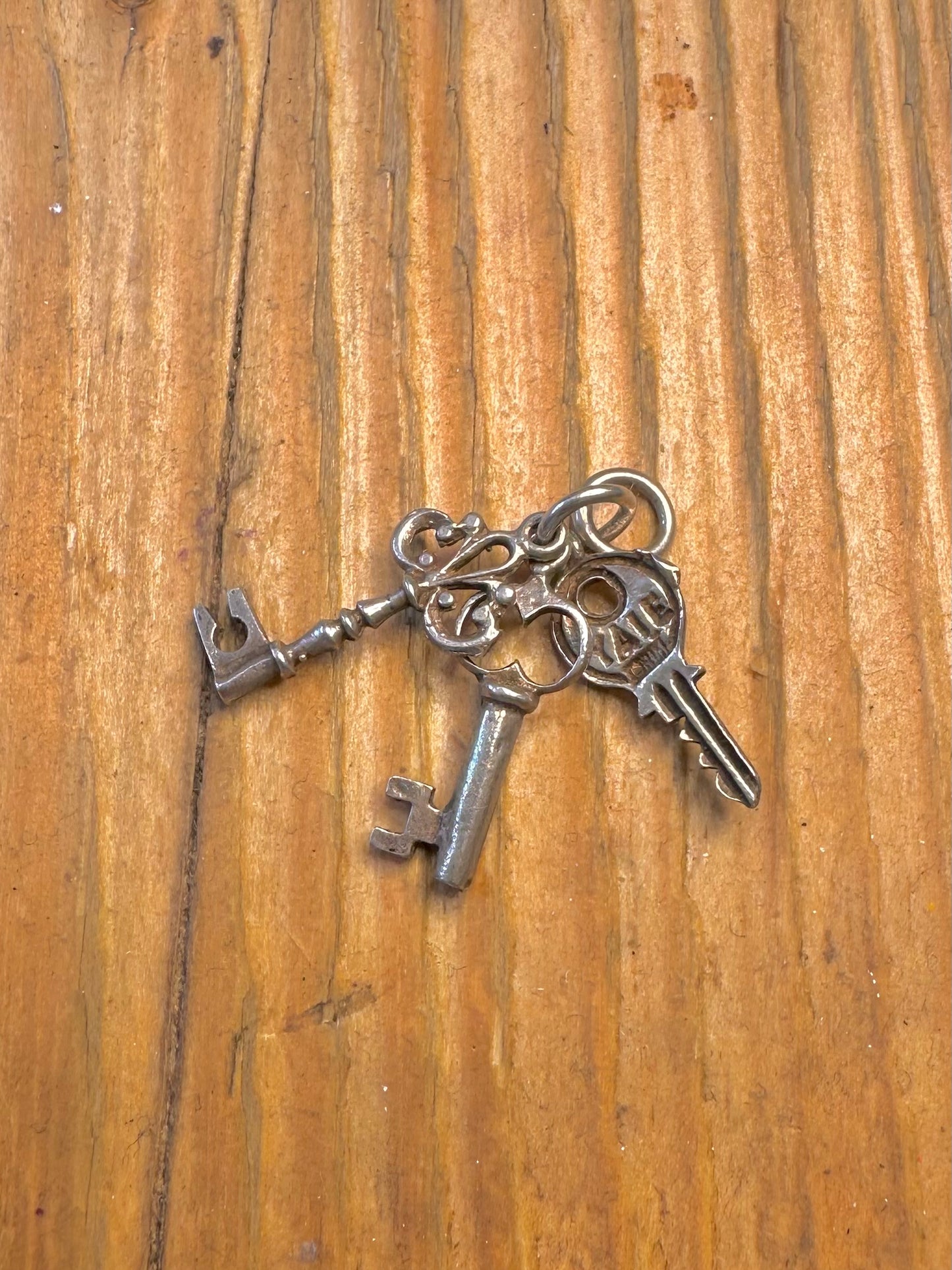 Yale Set of Keys 925 Sterling Silver Charm Pendant