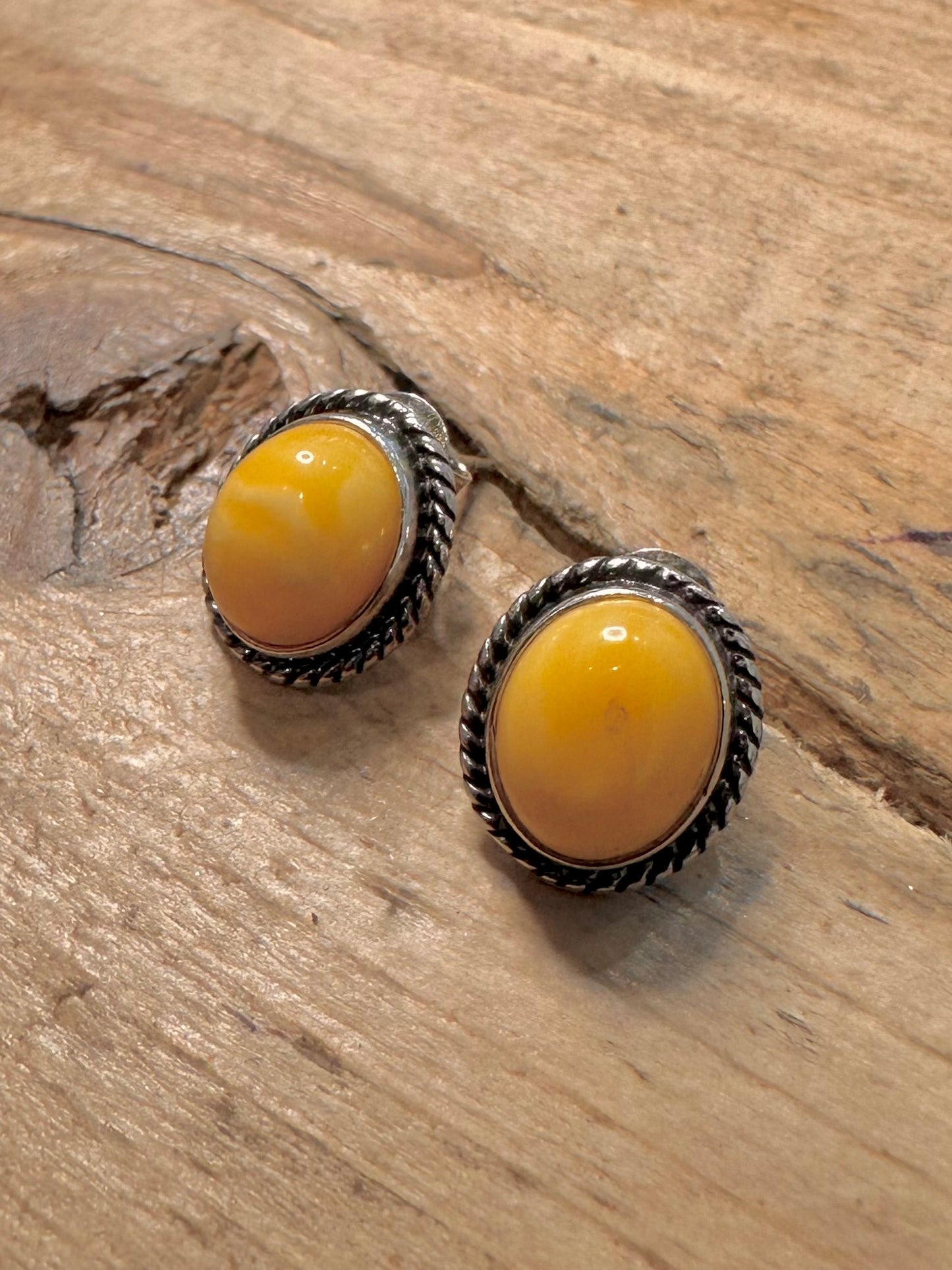 Vintage Butterscotch Amber 925 Silver Stud Earrings