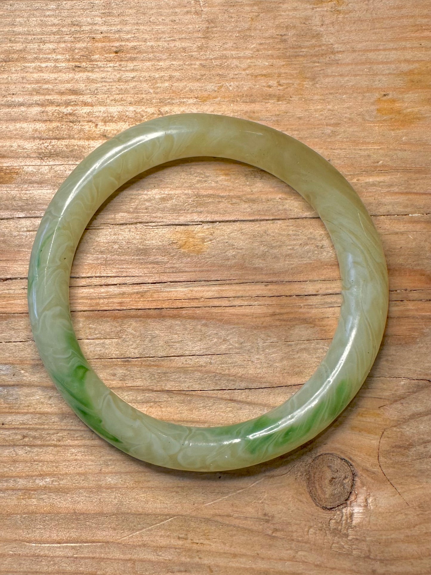 Vintage grüner Kostüm-Armreif