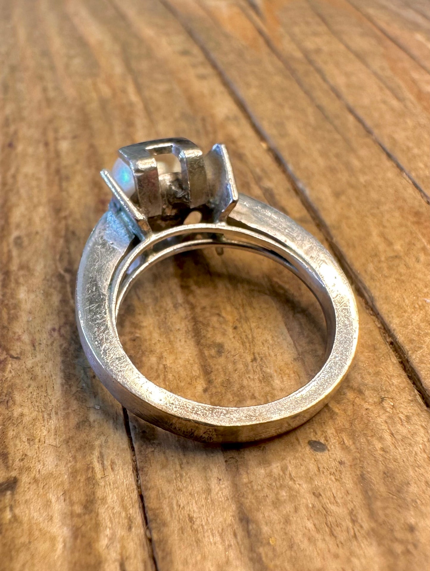 Abstract Pearl Marked W/GA Silver Size i1/2 Ring