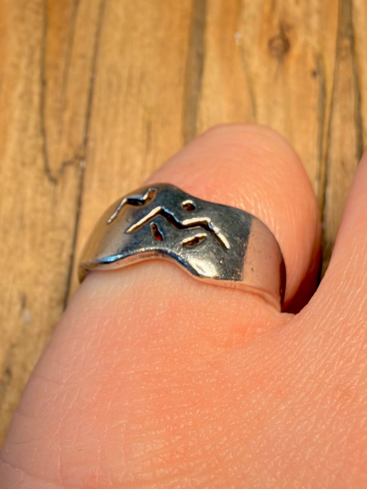 Wavy Cut Out Symbols 925 Sterling Silver Size N Ring