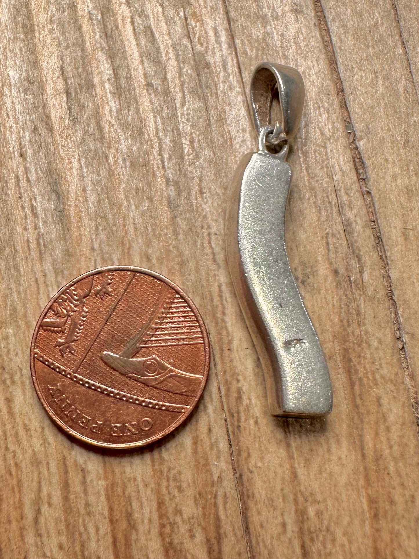 Modernist Mother of Pearl Wavy 925 Sterling Silver Pendant