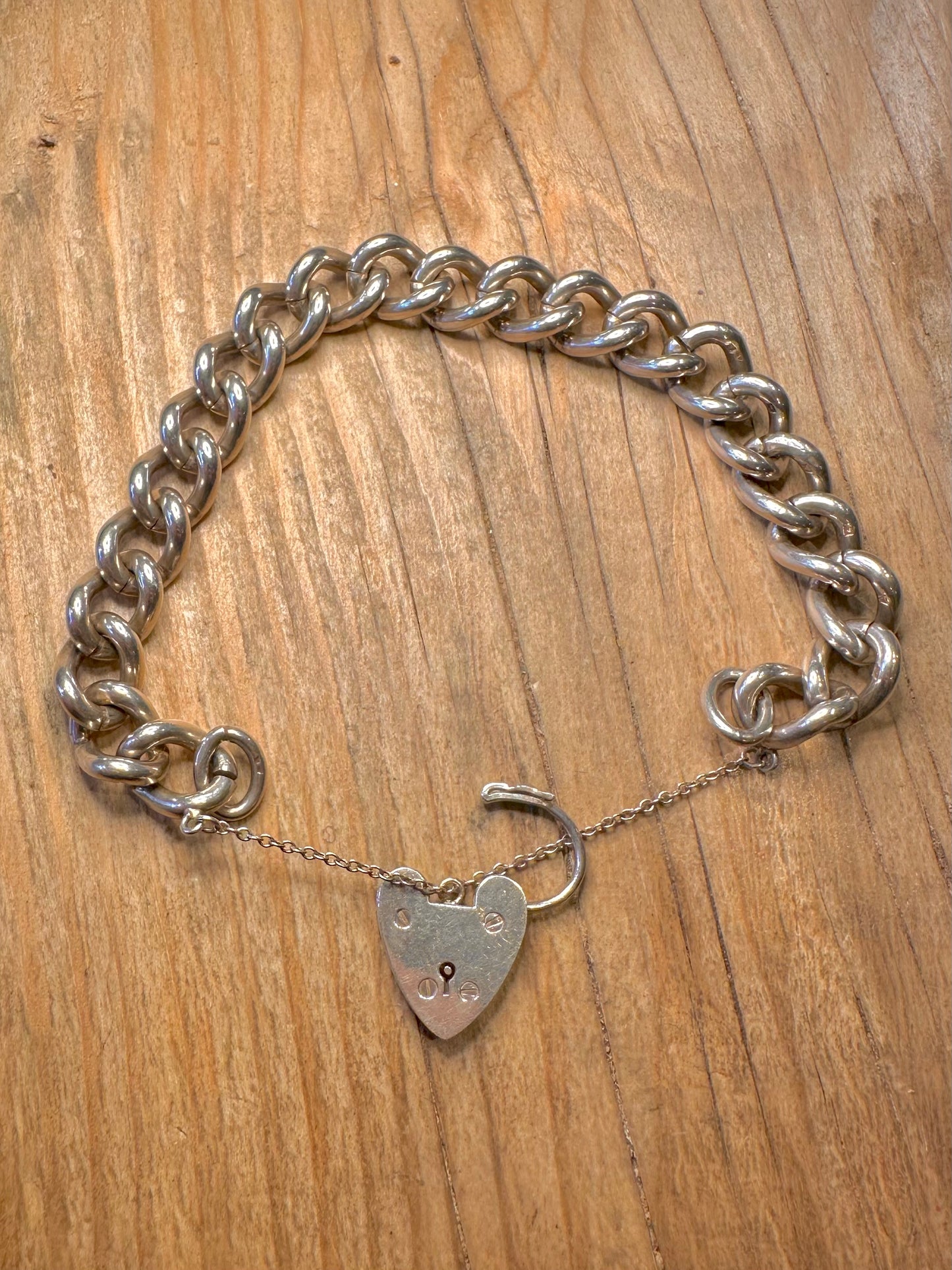 Vintage 1967 Chunky Curb Chain Heart Padlock 925 Sterling Silver Hallmarked 7.5 inch Bracelet