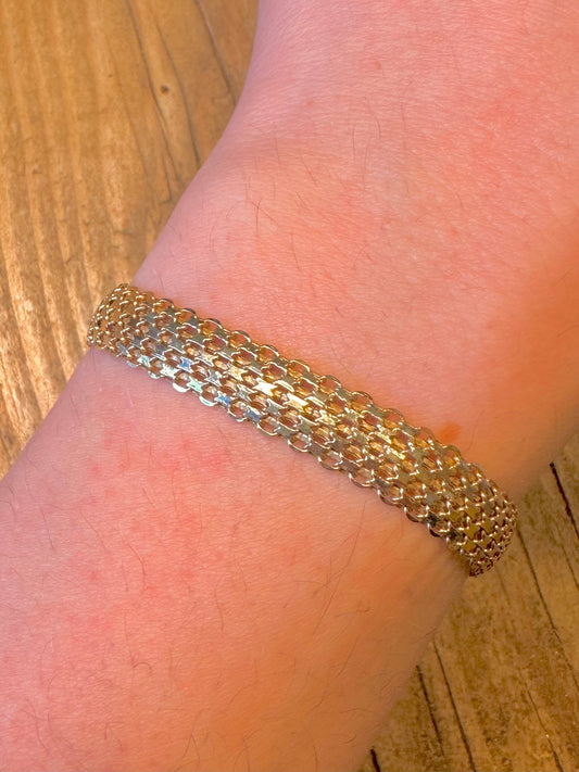9ct Gold Bismarck Woven Chain Marker ALd 7.5 inch Bracelet