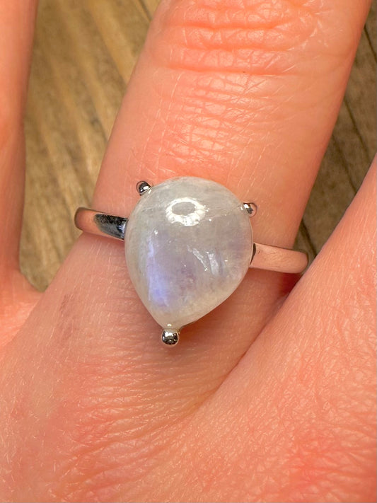 Modern Moonstone 925 Sterling Silver Size S Ring