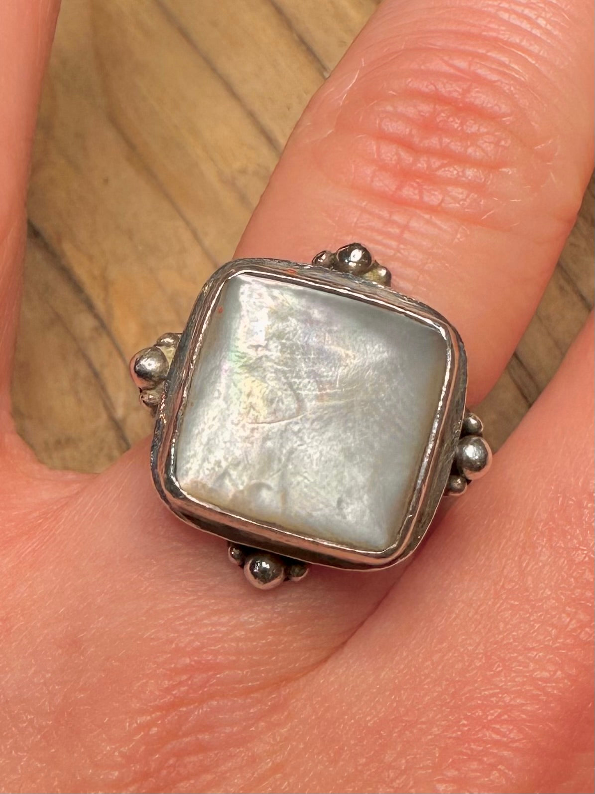 Vintage Mother of Pearl Suarti 925 Sterling Silver Size P1/2 Ring
