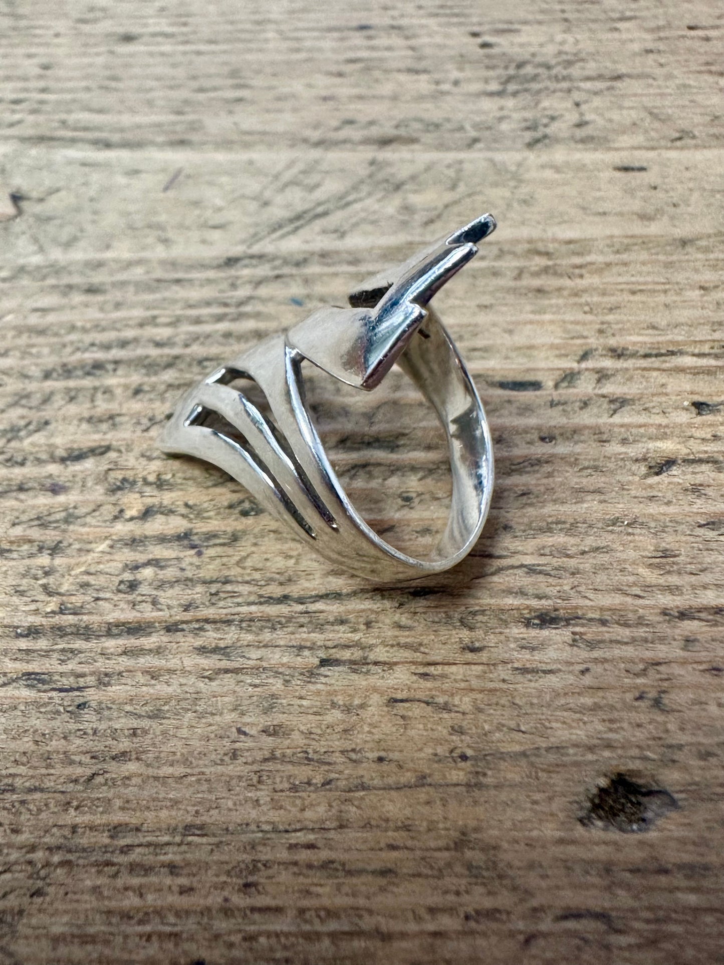 Abstract Overlapping Pointy 925 Silver Size O Ring