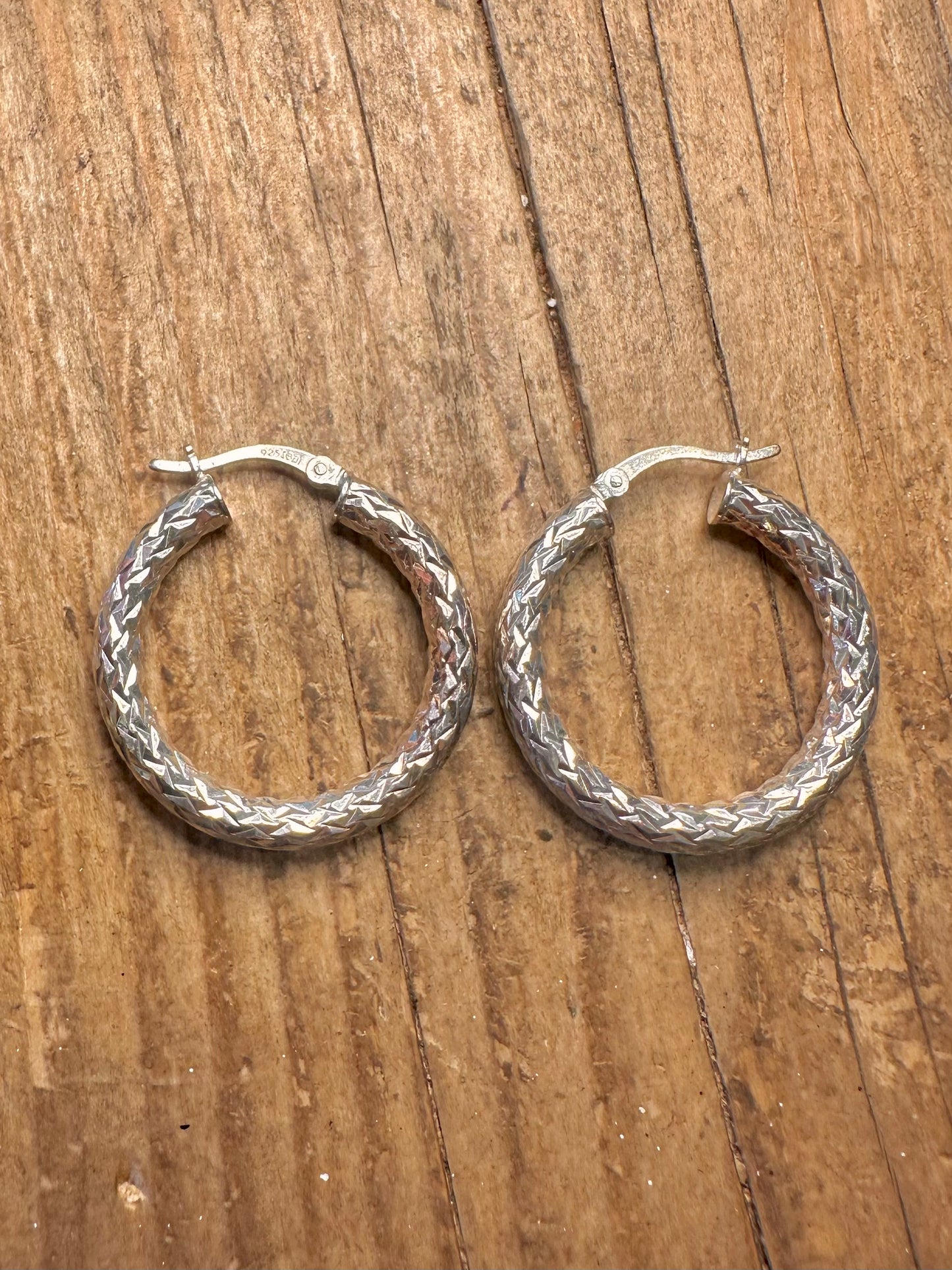 Diamond Cut Textured Hoop 925 Sterling Silver Earrings