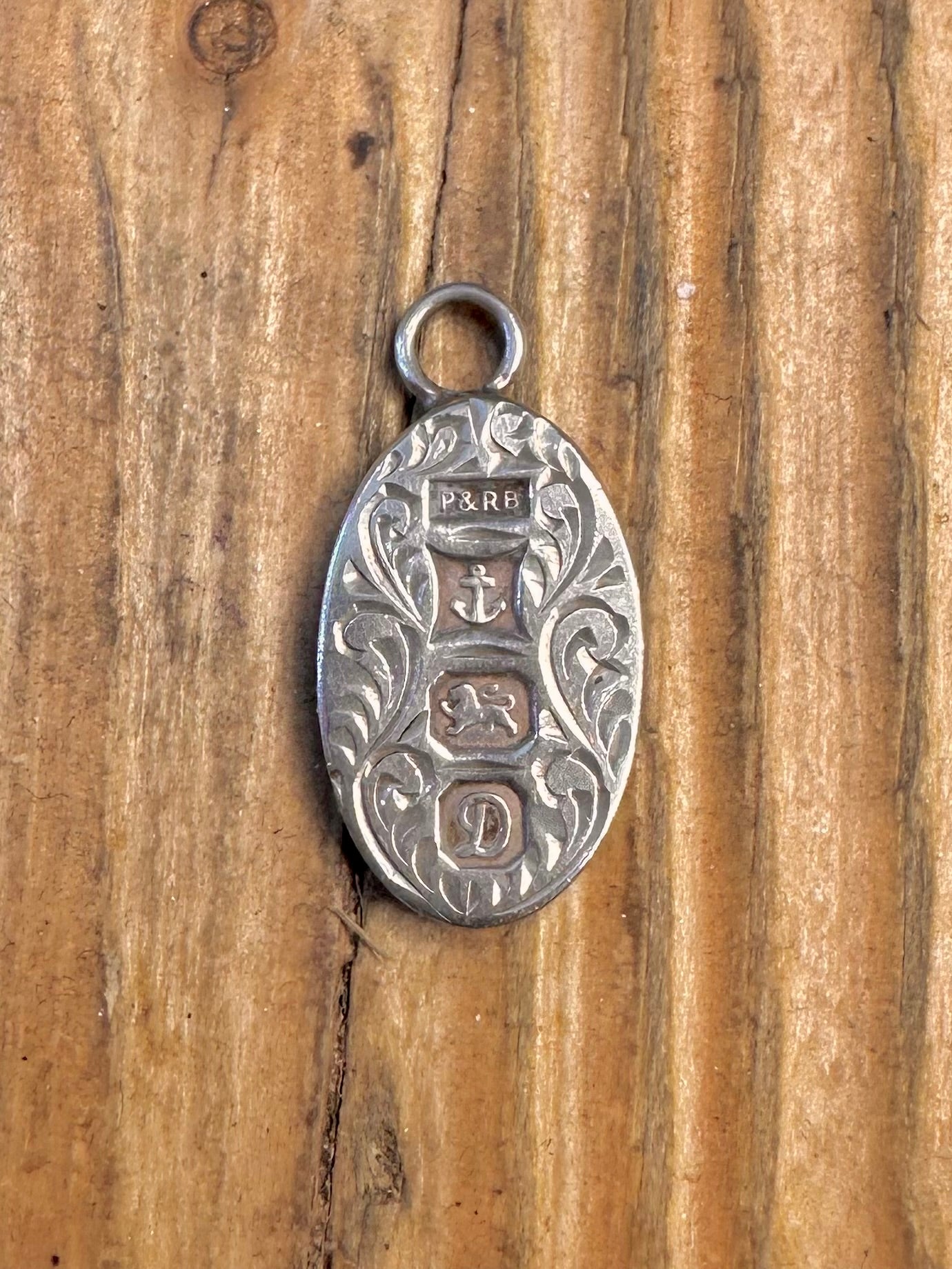 Ingot 1978 Engraved Oval Maker P&RB Birmingham 925 Sterling Silver Pendant